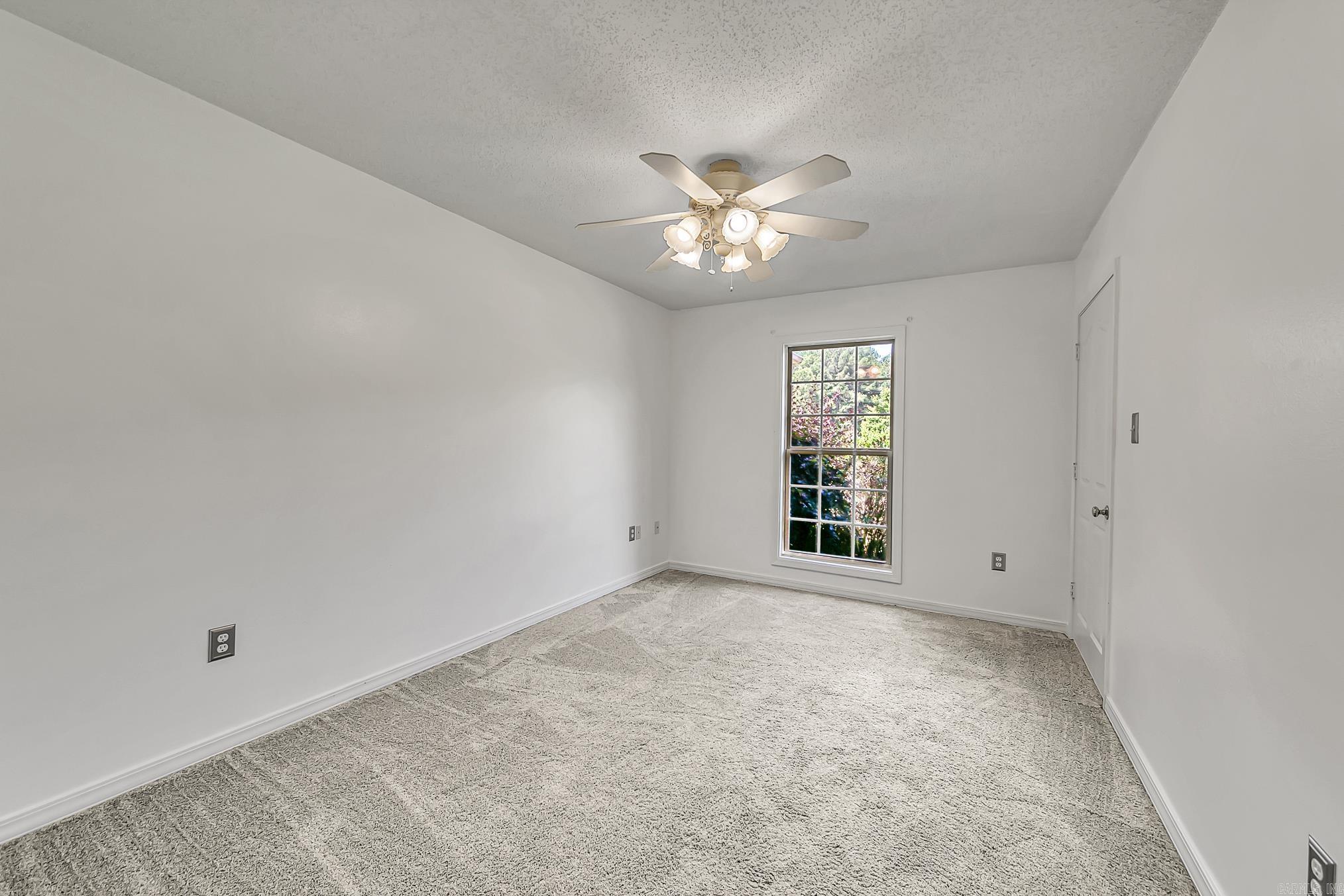 85 Williamsburg Cove Property Photo 22