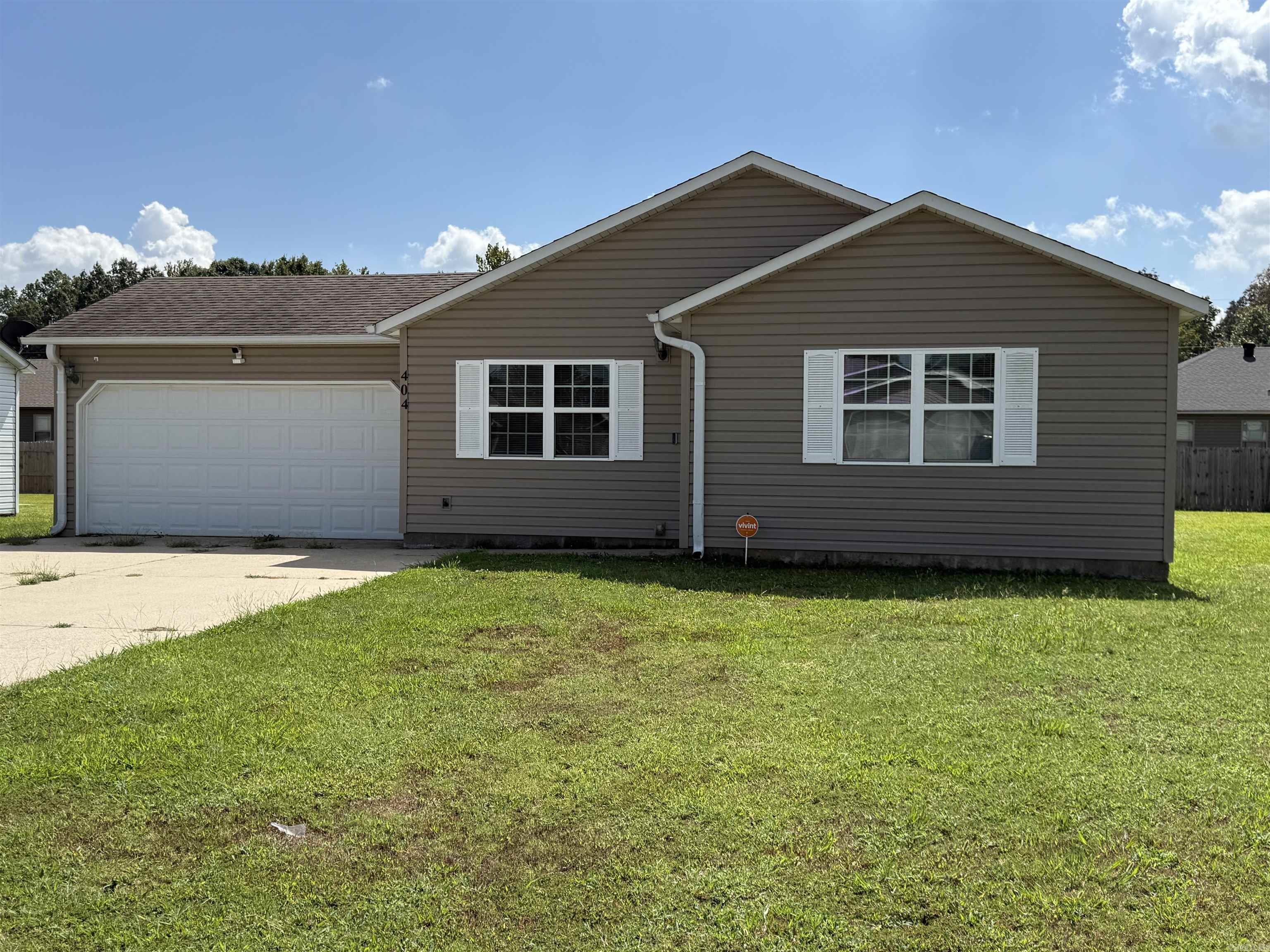 404 Allyson Drive Property Photo 1