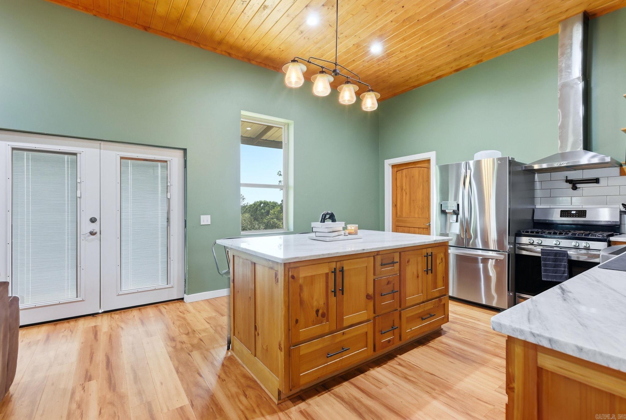 292 Easy Street Property Photo 10