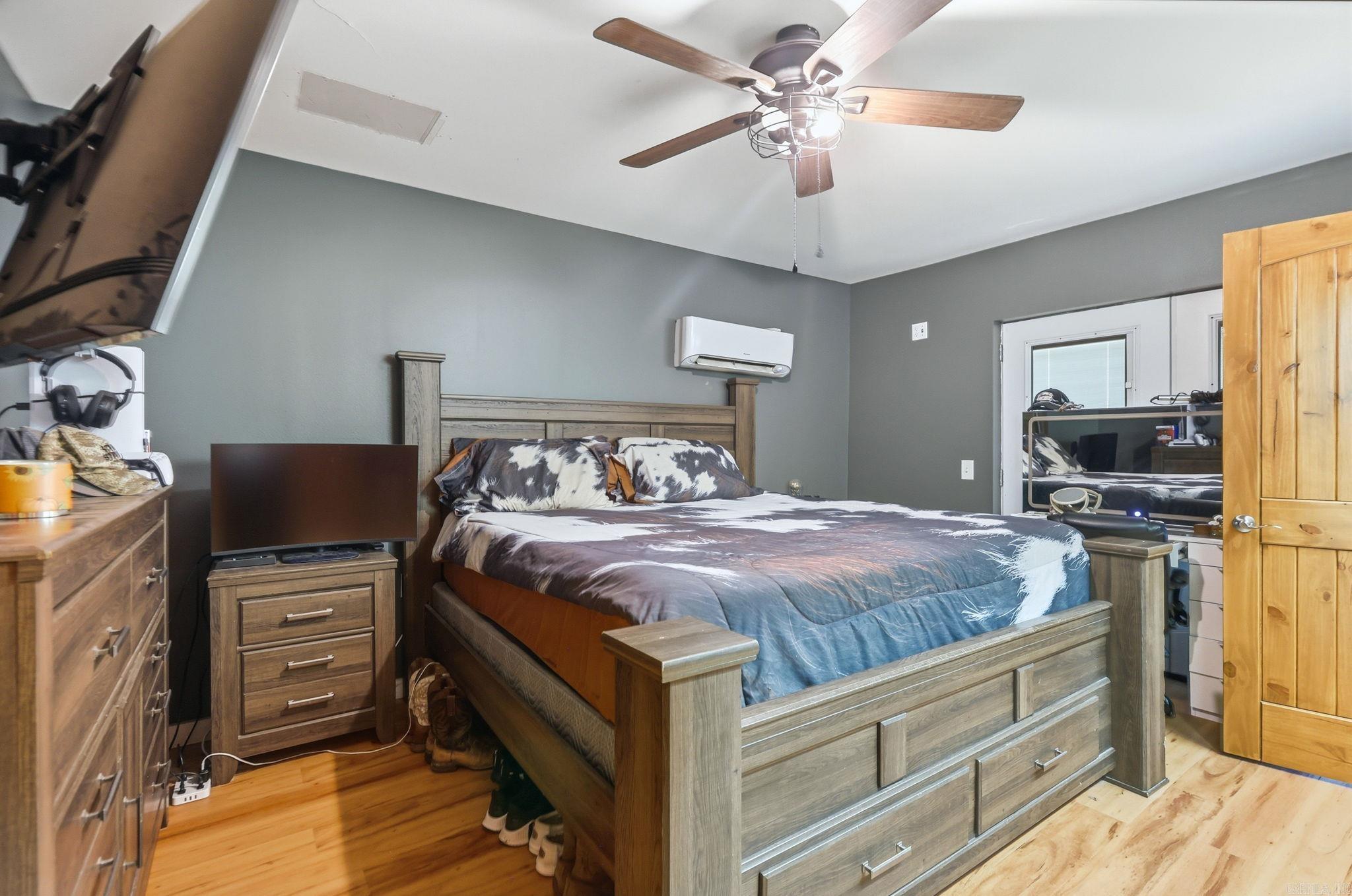 292 Easy Street Property Photo 13