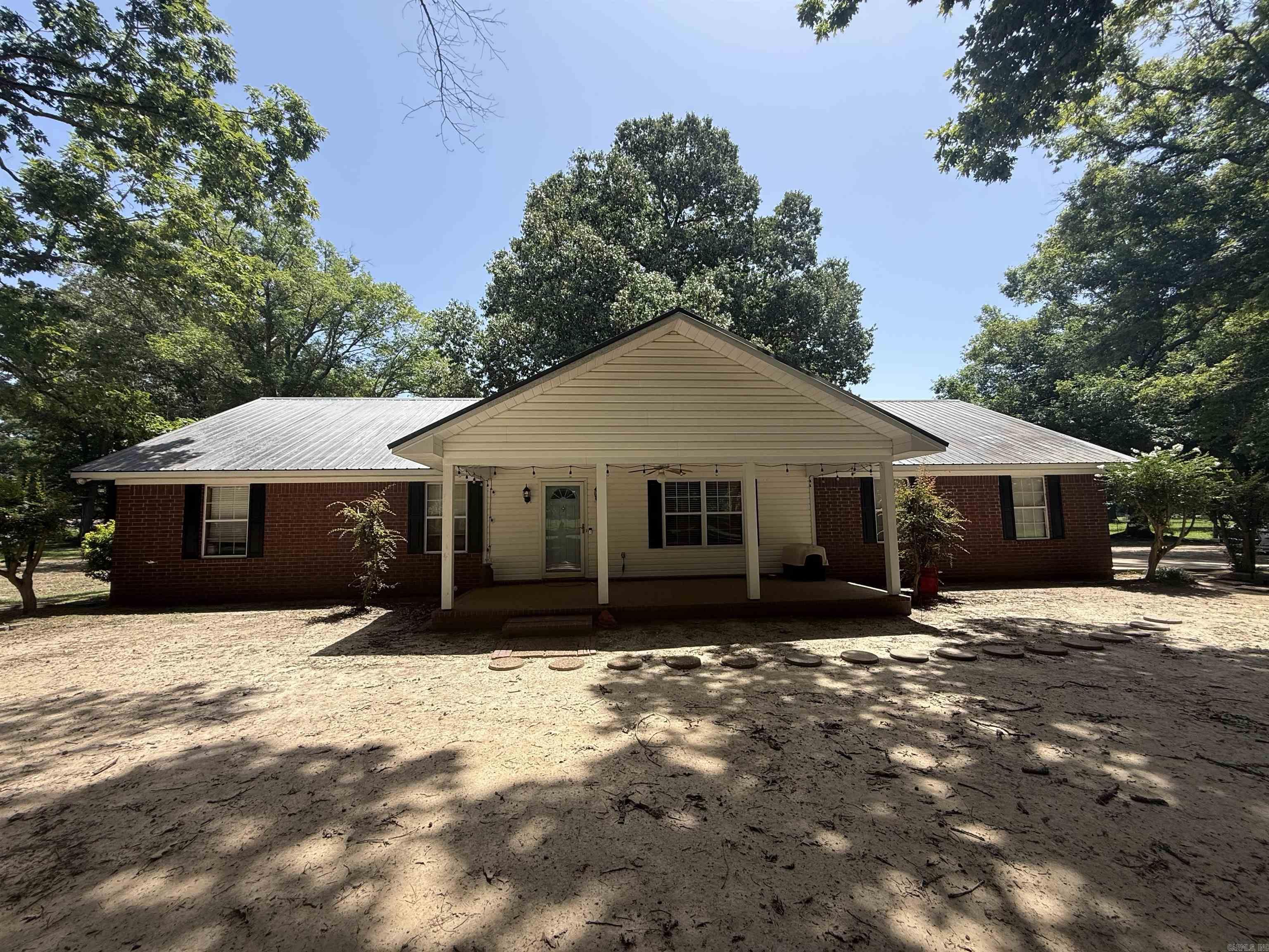 170 Roetzel Road Property Photo 3