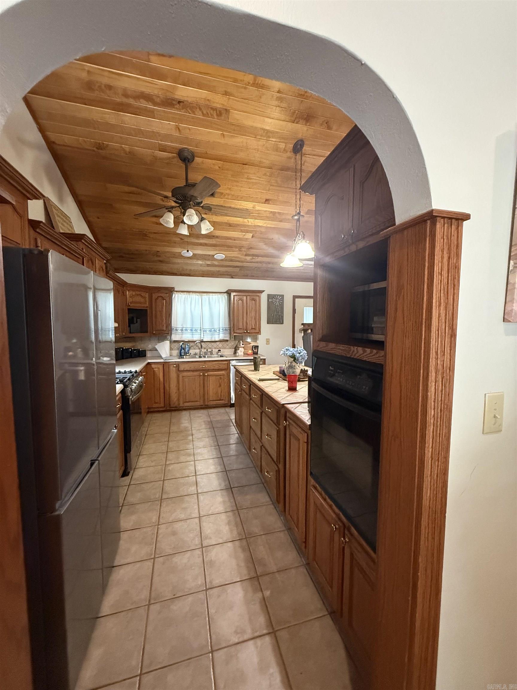 170 Roetzel Road Property Photo 10