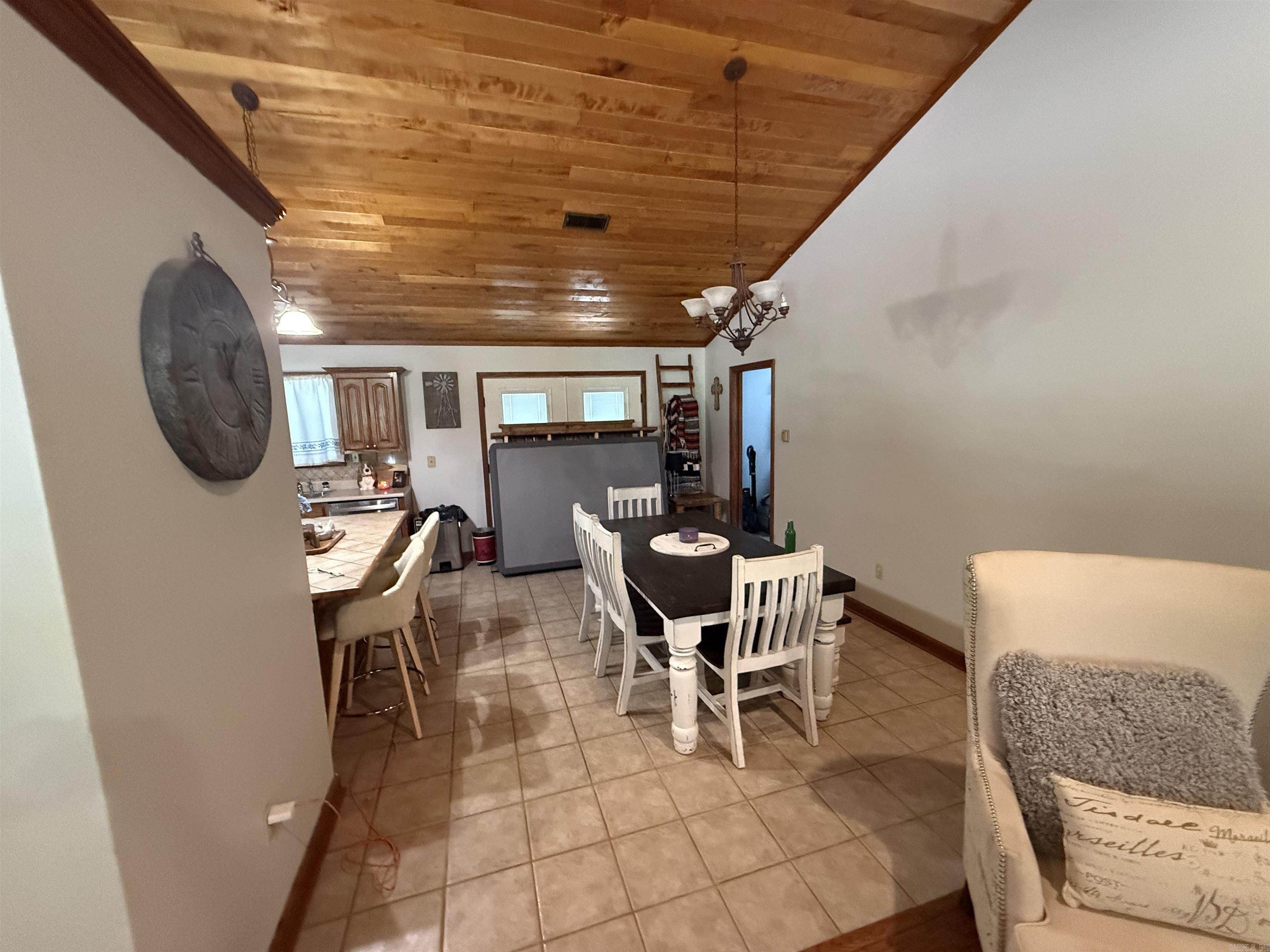 170 Roetzel Road Property Photo 11
