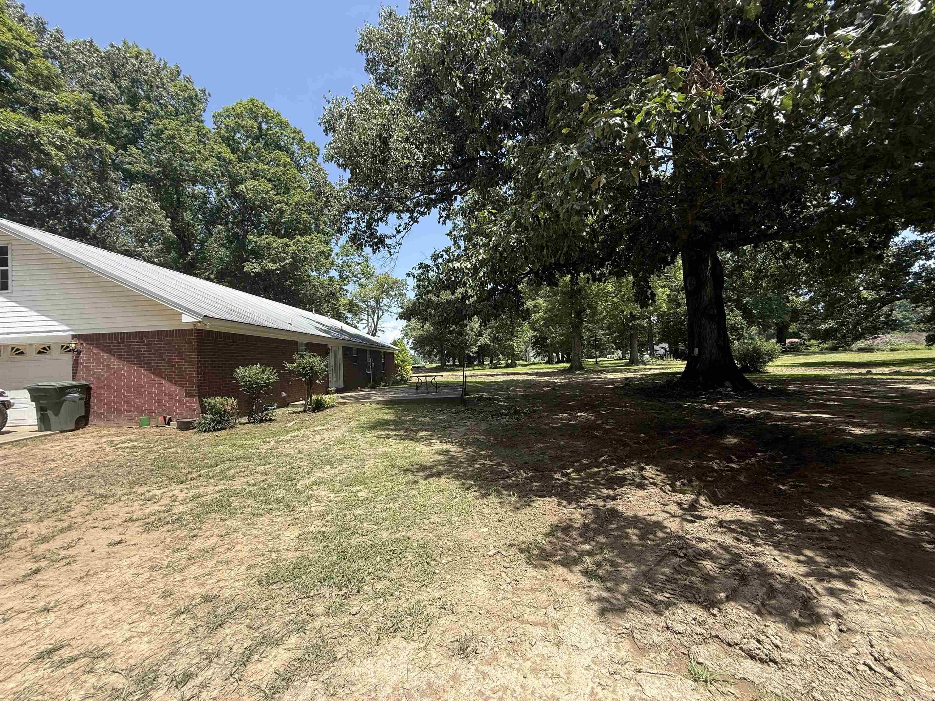 170 Roetzel Road Property Photo 20
