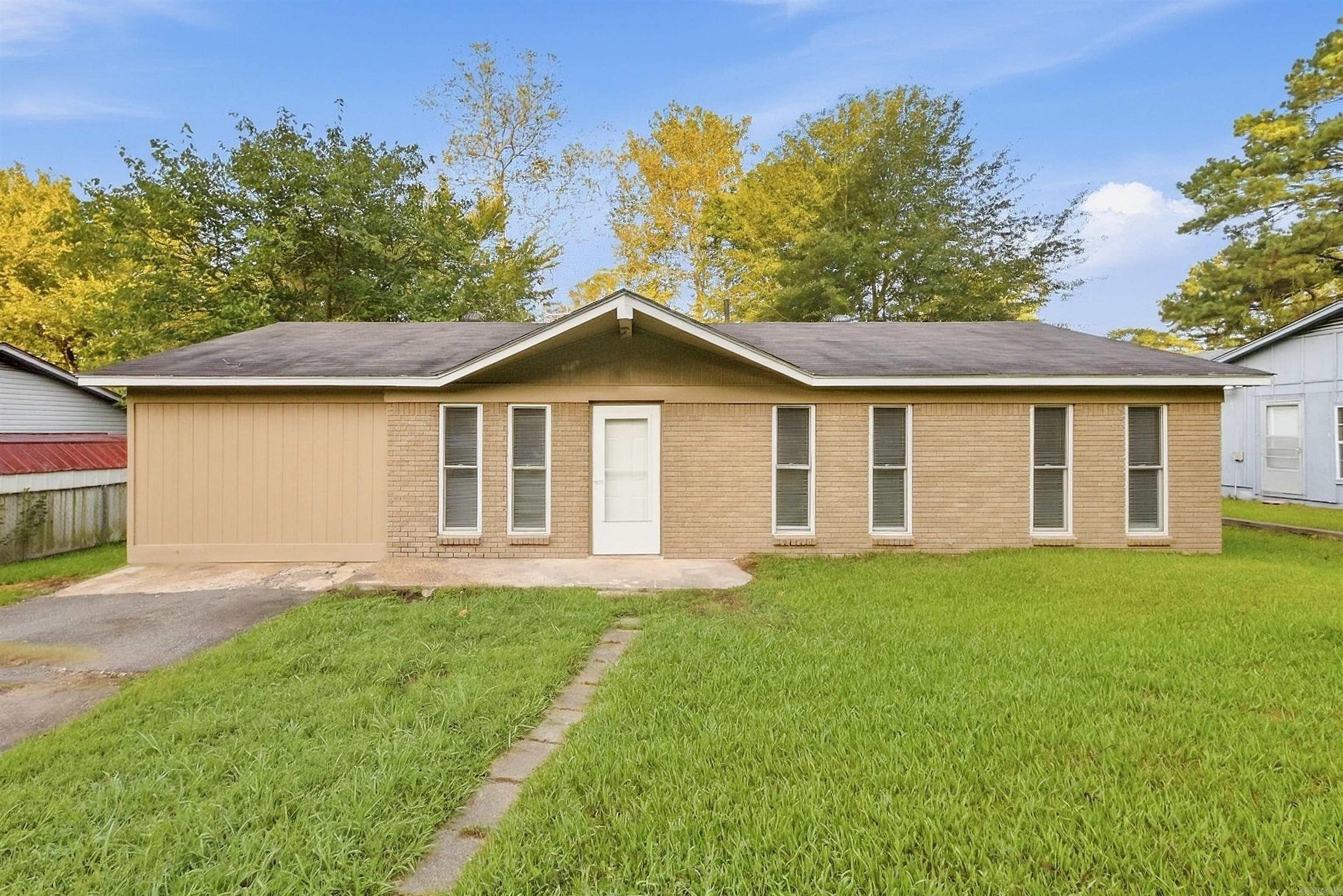 21 Compass Point Street Property Photo 3