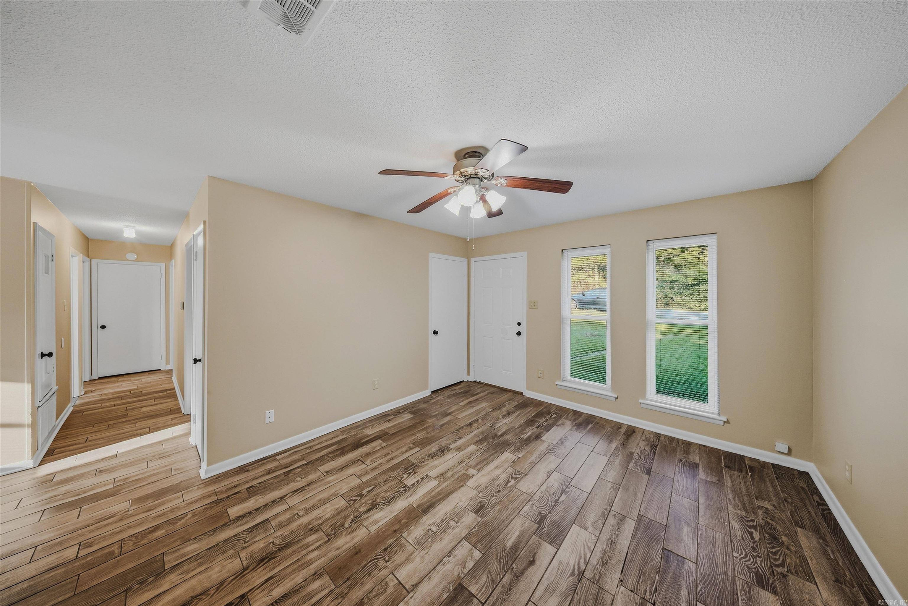 21 Compass Point Street Property Photo 12