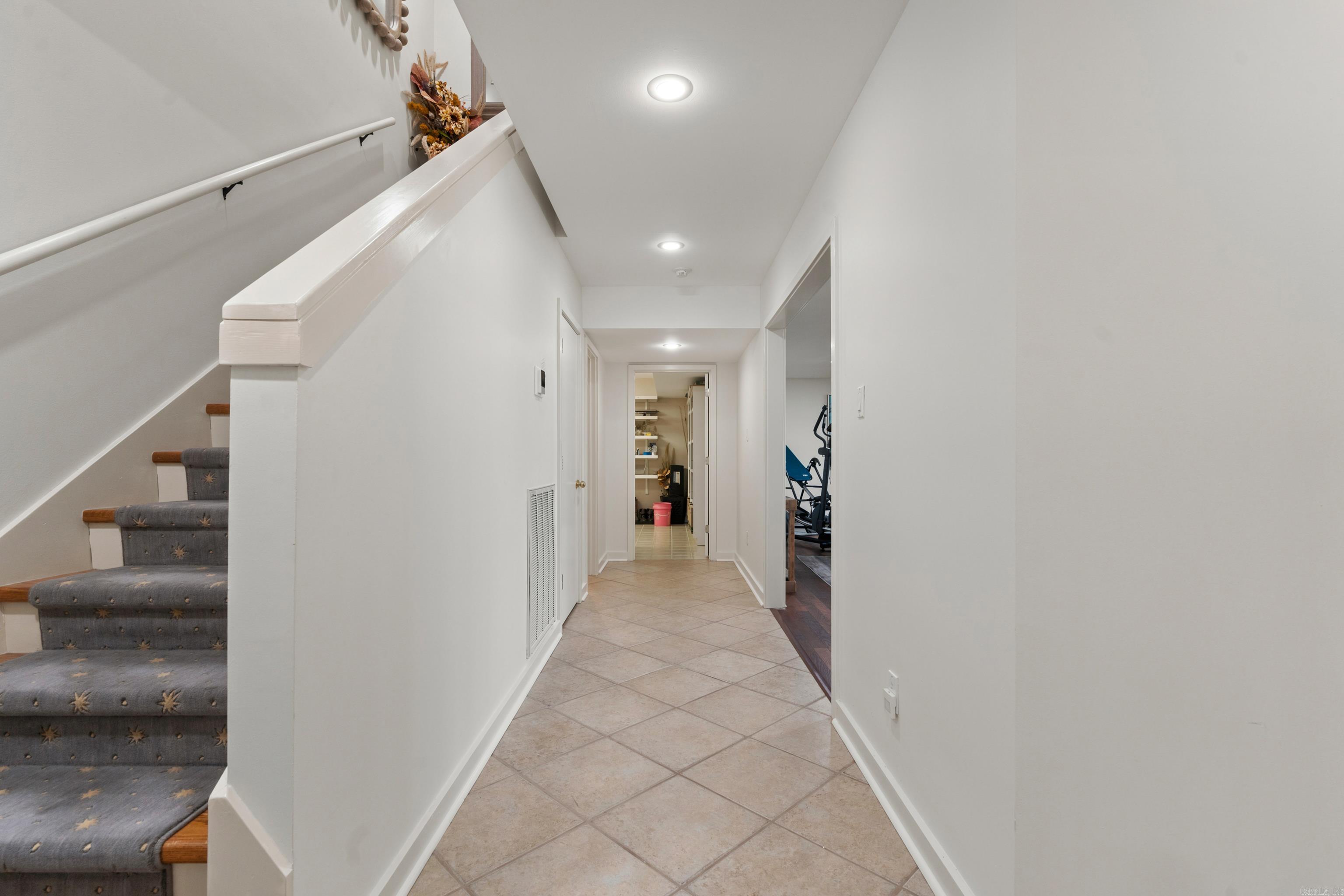 5000 Central Avenue D18 Property Photo 27