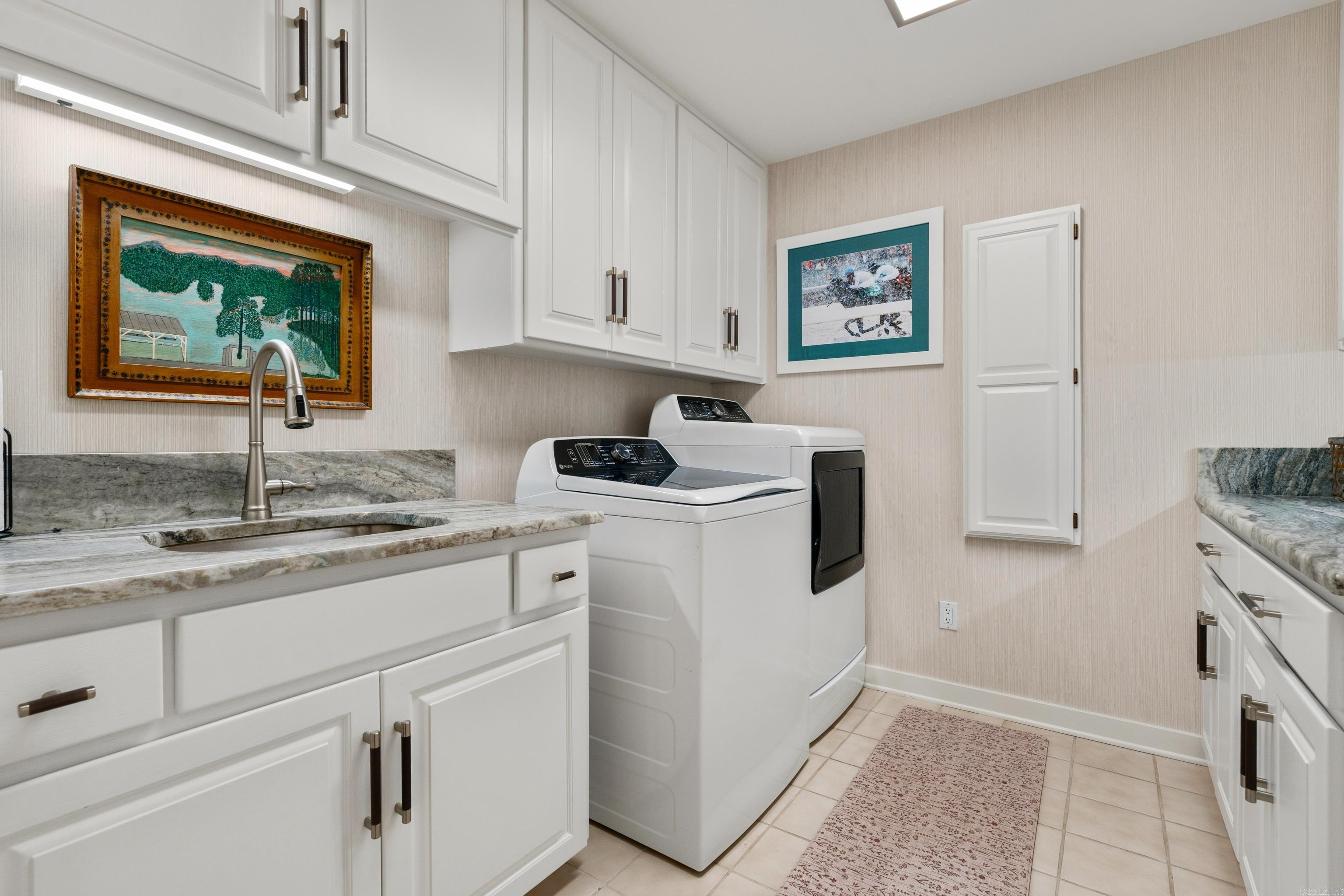 5000 Central Avenue D18 Property Photo 34