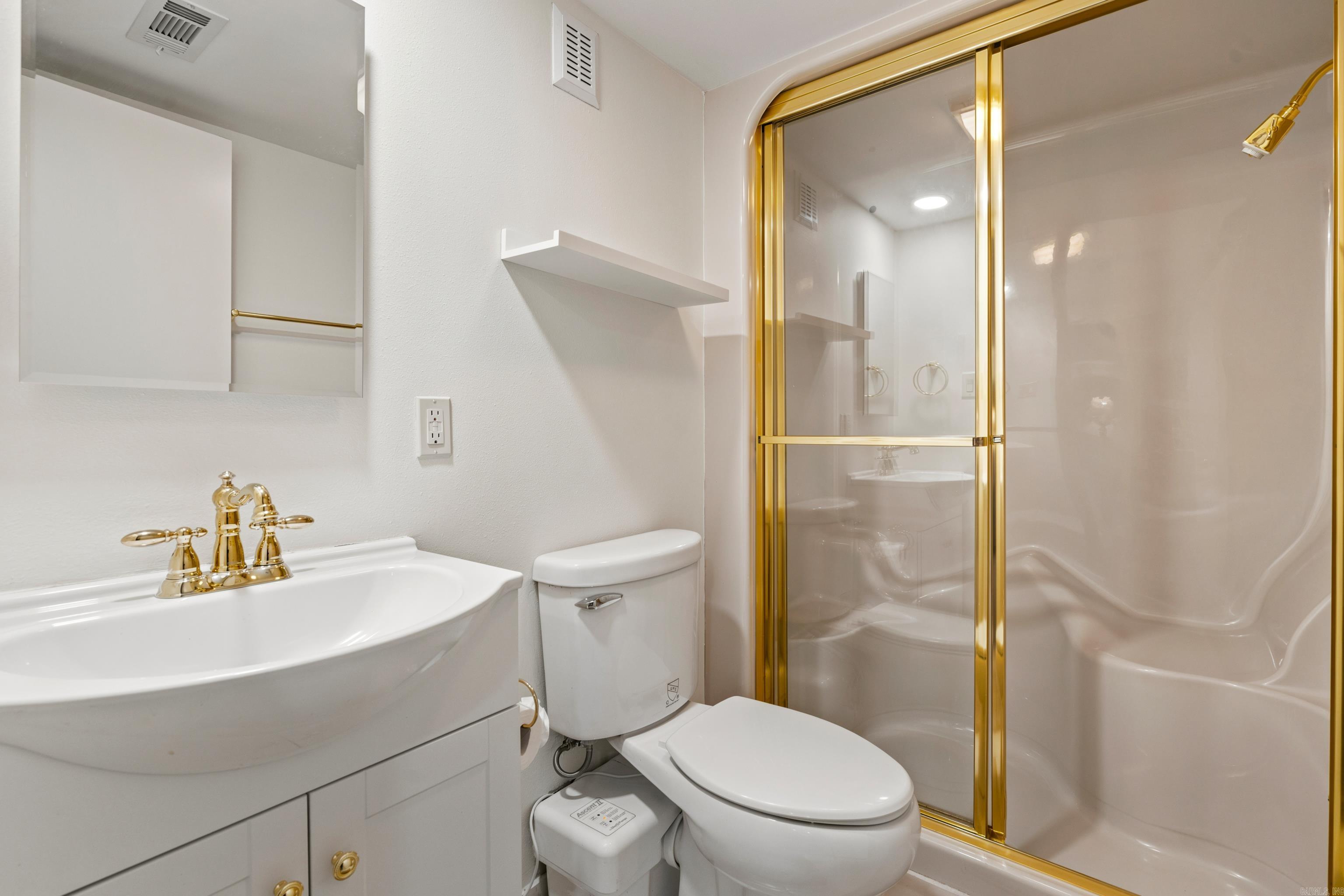 5000 Central Avenue D18 Property Photo 37