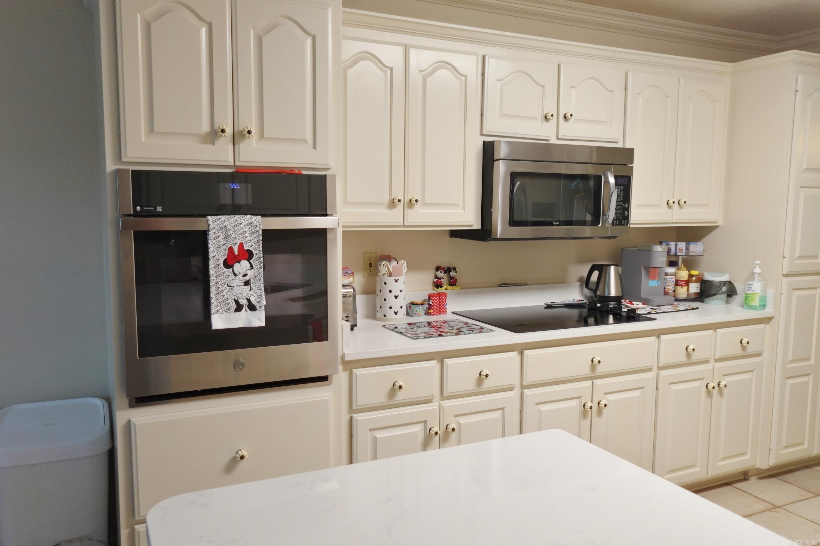 1120 Spatz Circle Property Photo 14