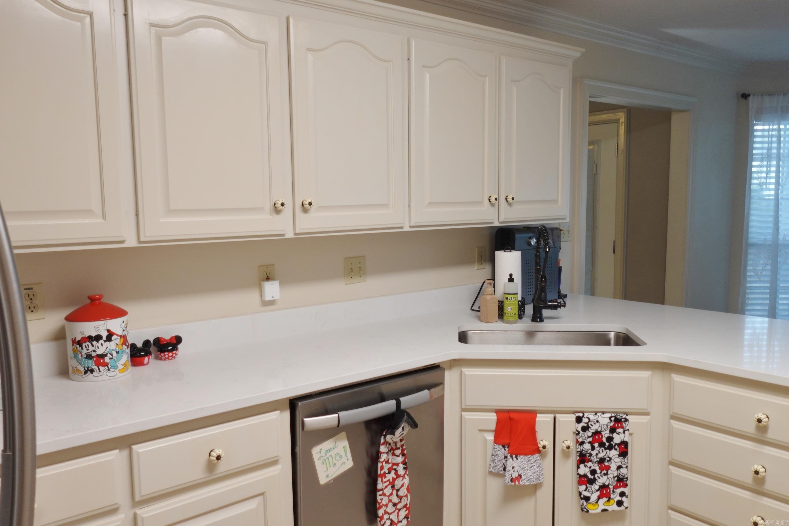 1120 Spatz Circle Property Photo 15