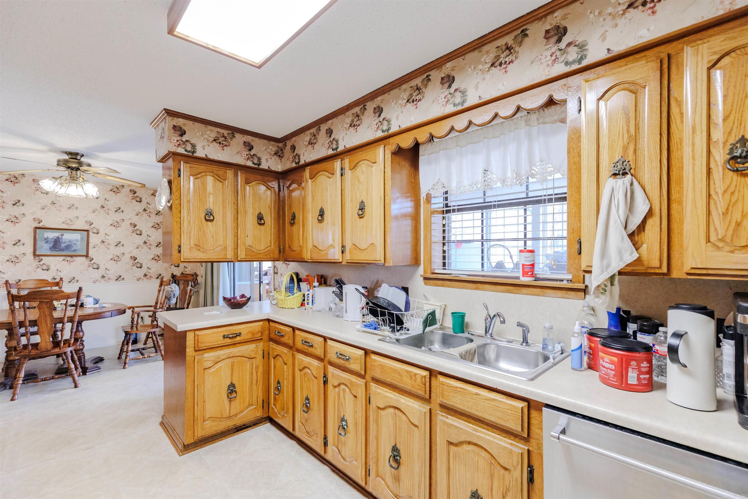 3438 W Highway 60 Property Photo 17