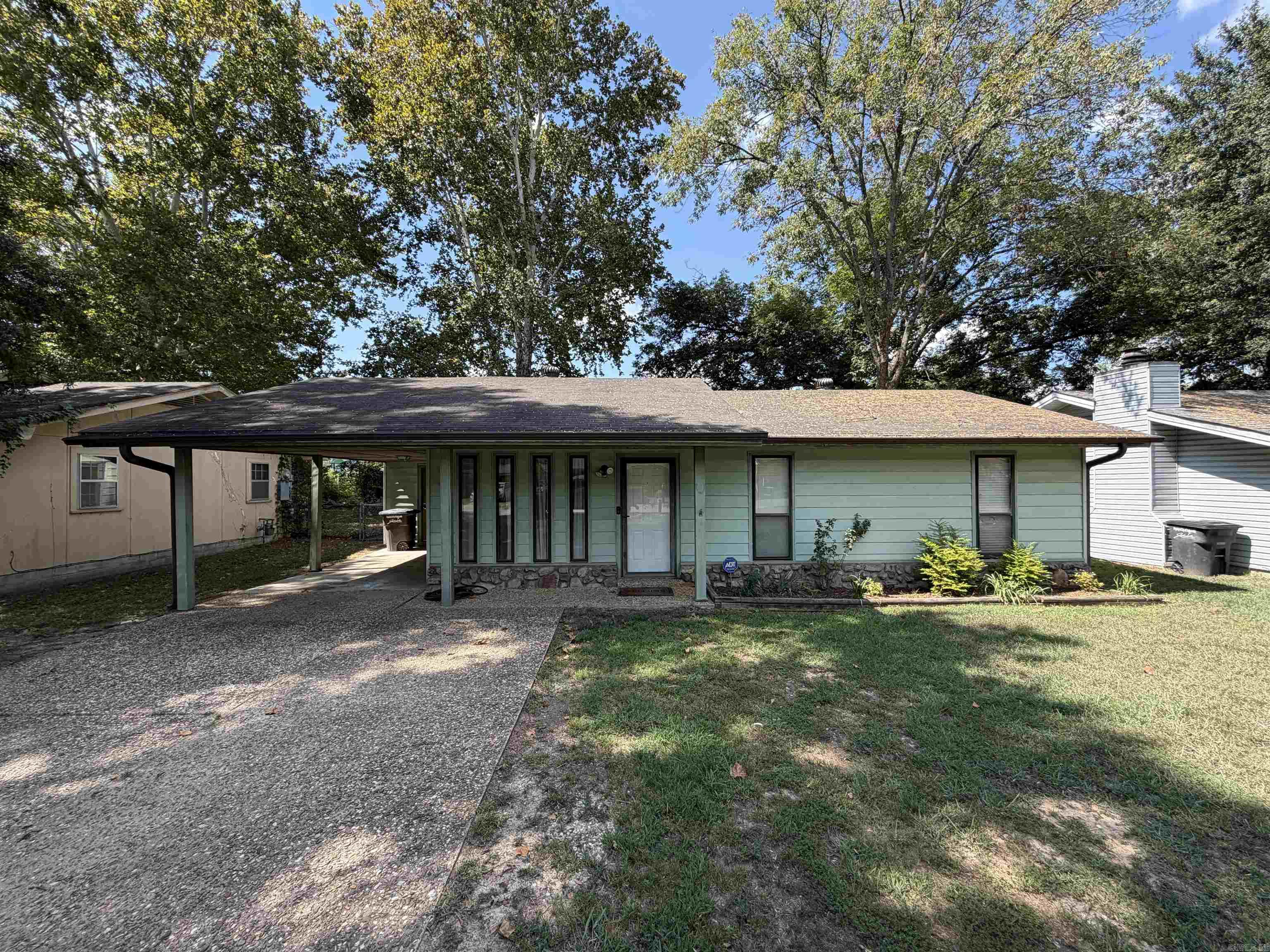 117 Harold St Property Photo 2