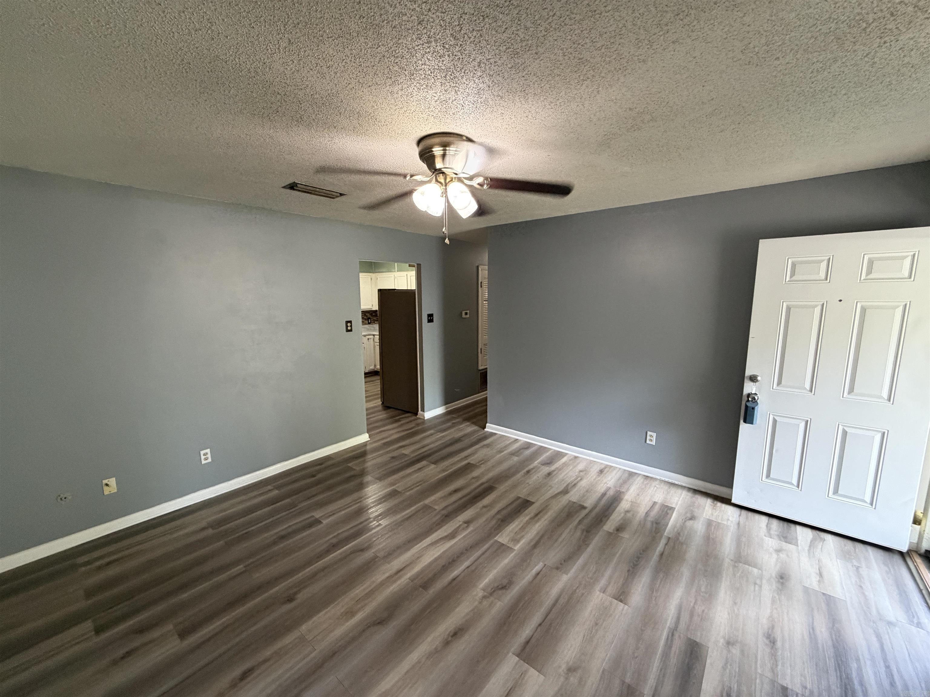 117 Harold St Property Photo 4