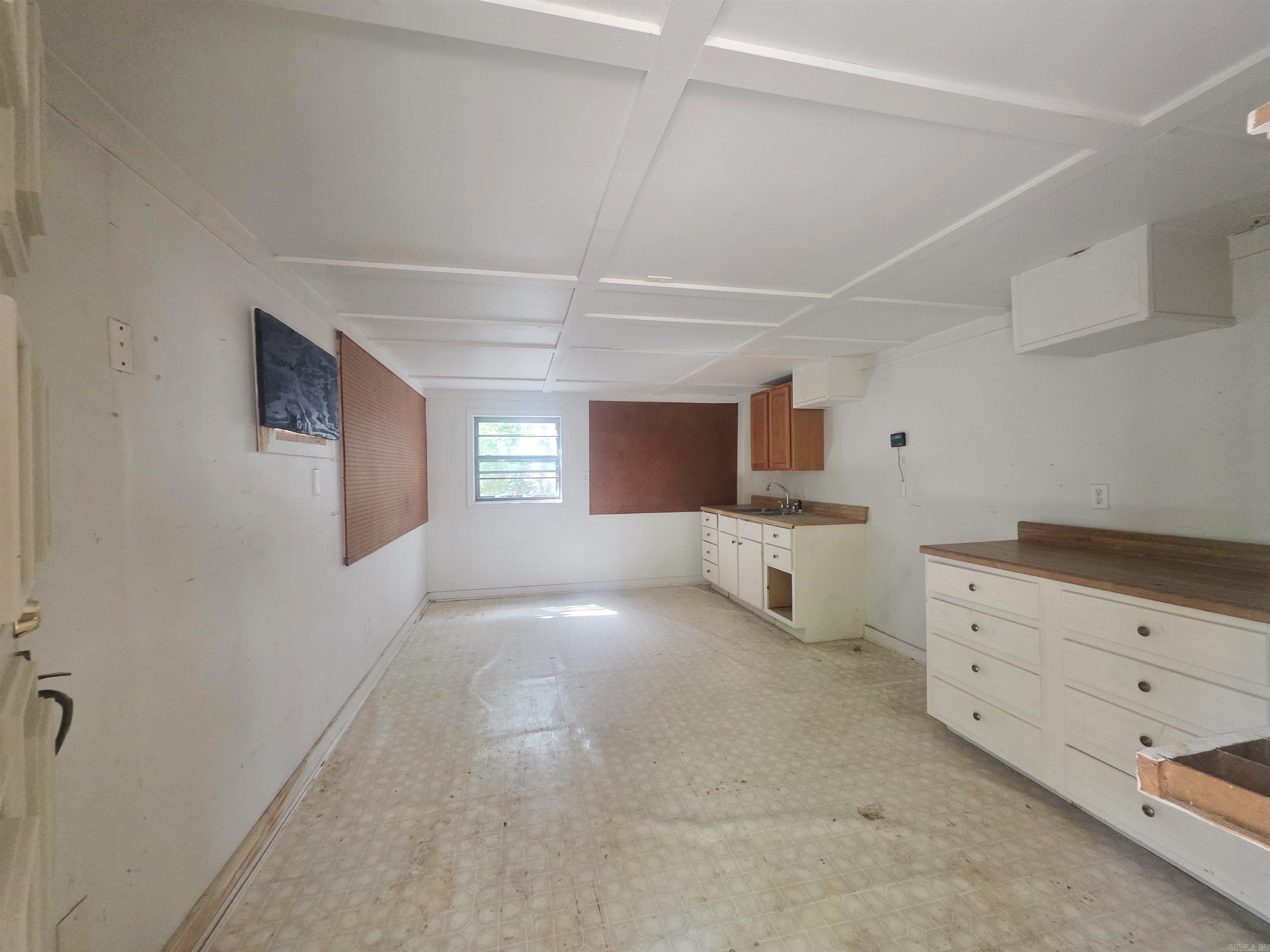 3 Neda Circle Property Photo 5