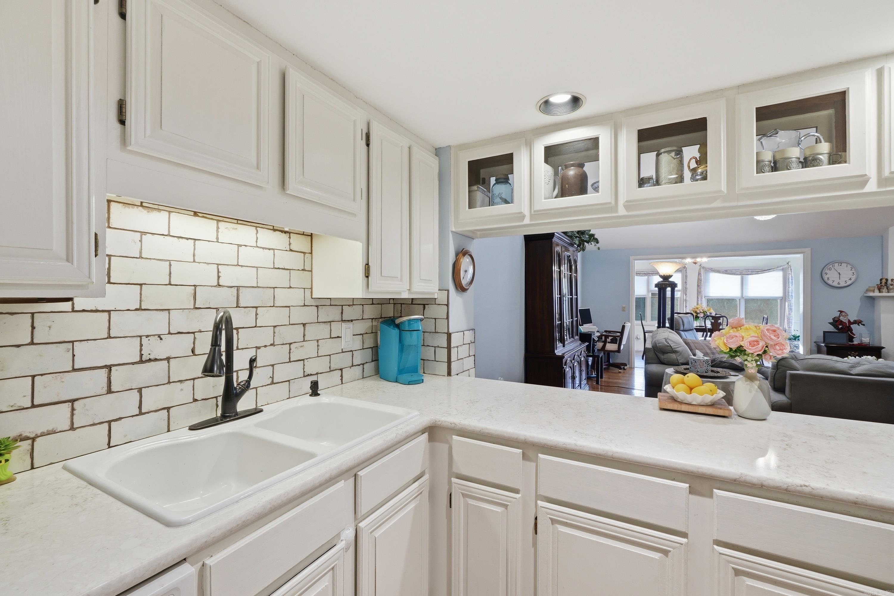 601 Woodlawn #20 Drive 20 Property Photo 12