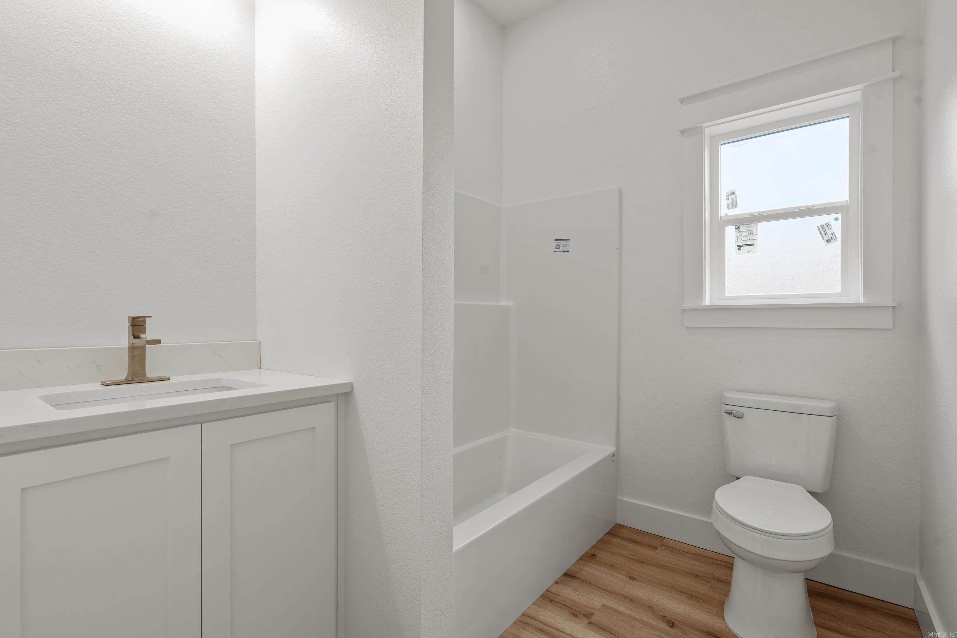 222 Cromwell Court Property Photo 18