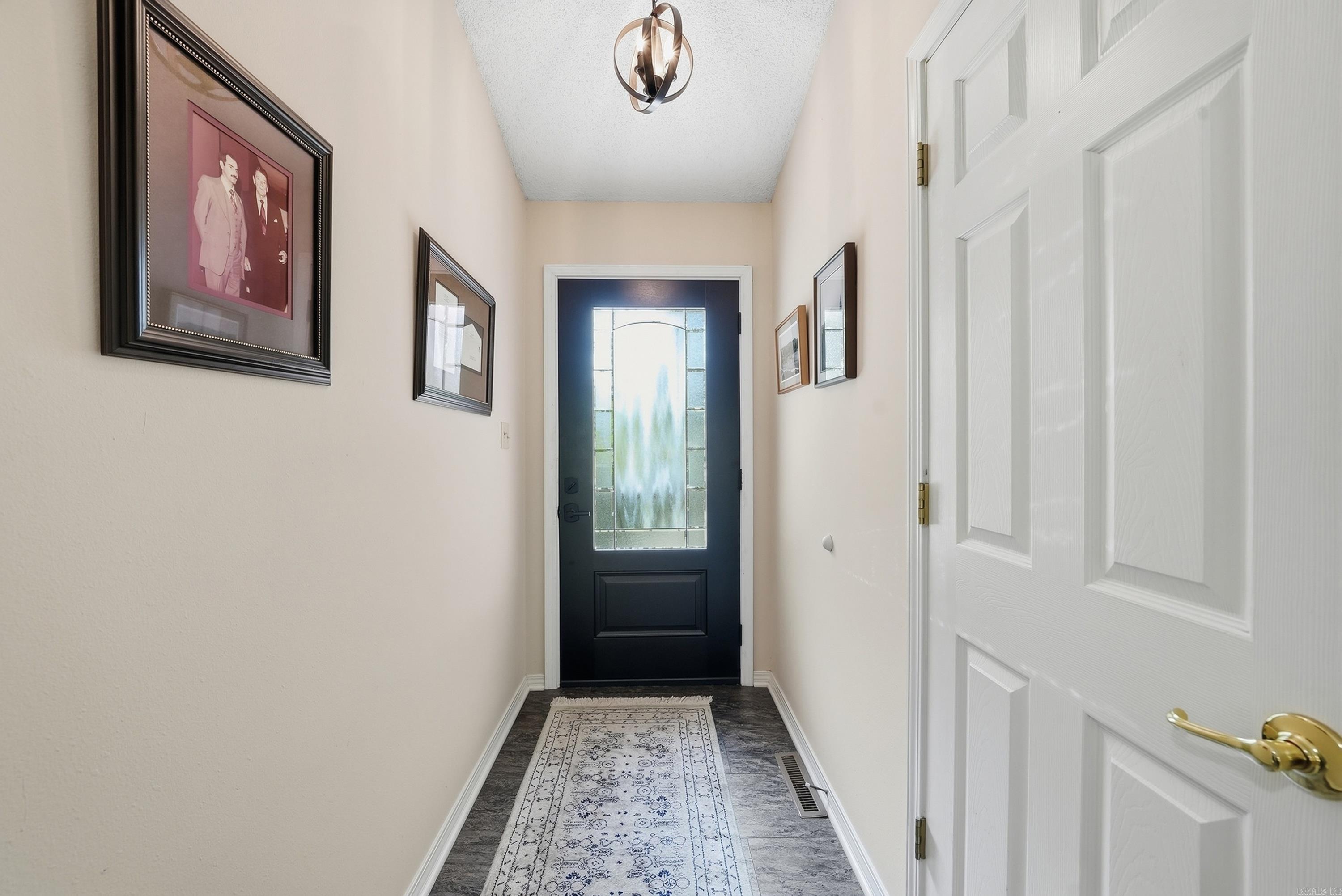 11 Alicante Lane Property Photo 4