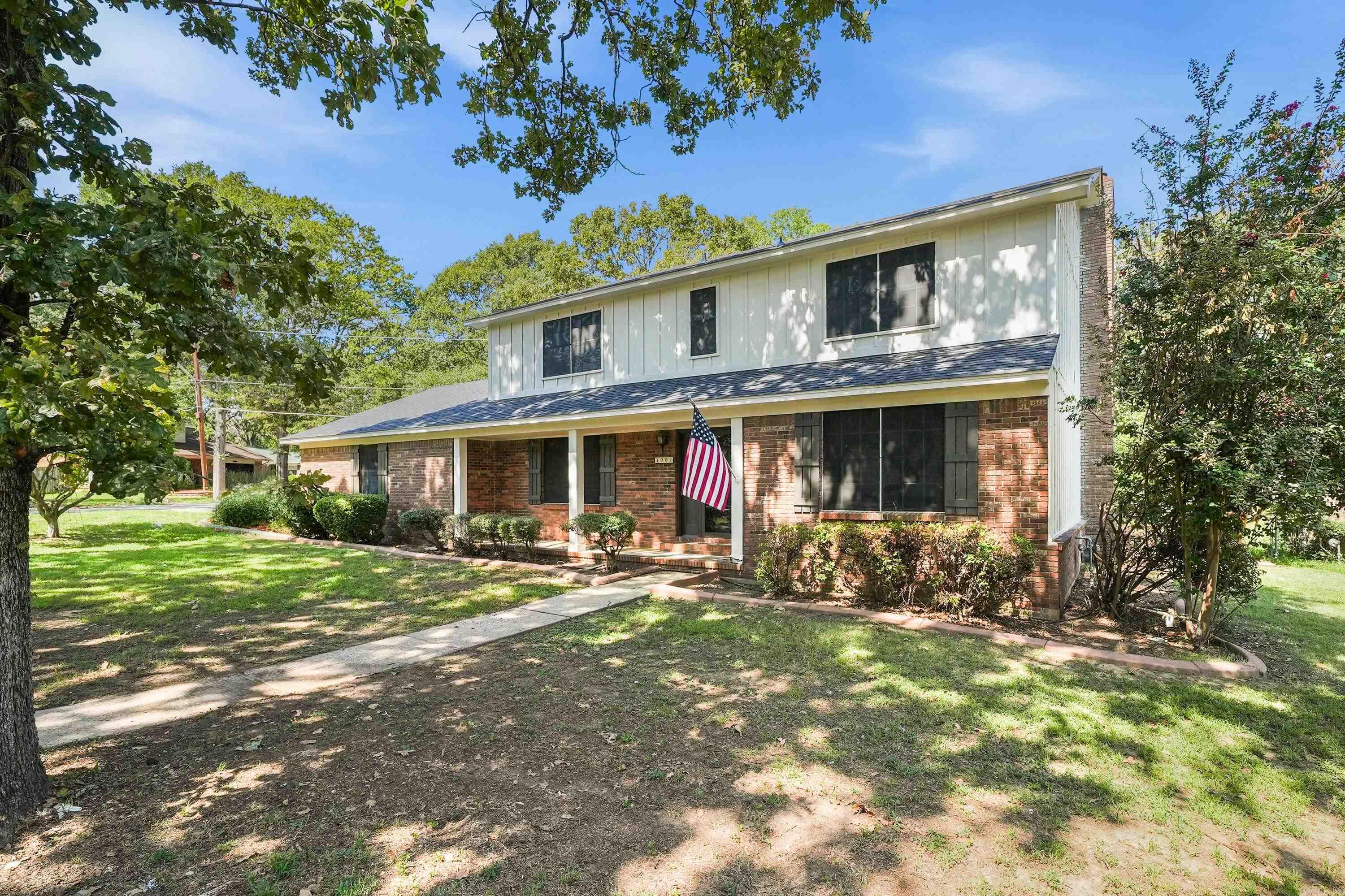 1701 War Eagle Drive Property Photo 2