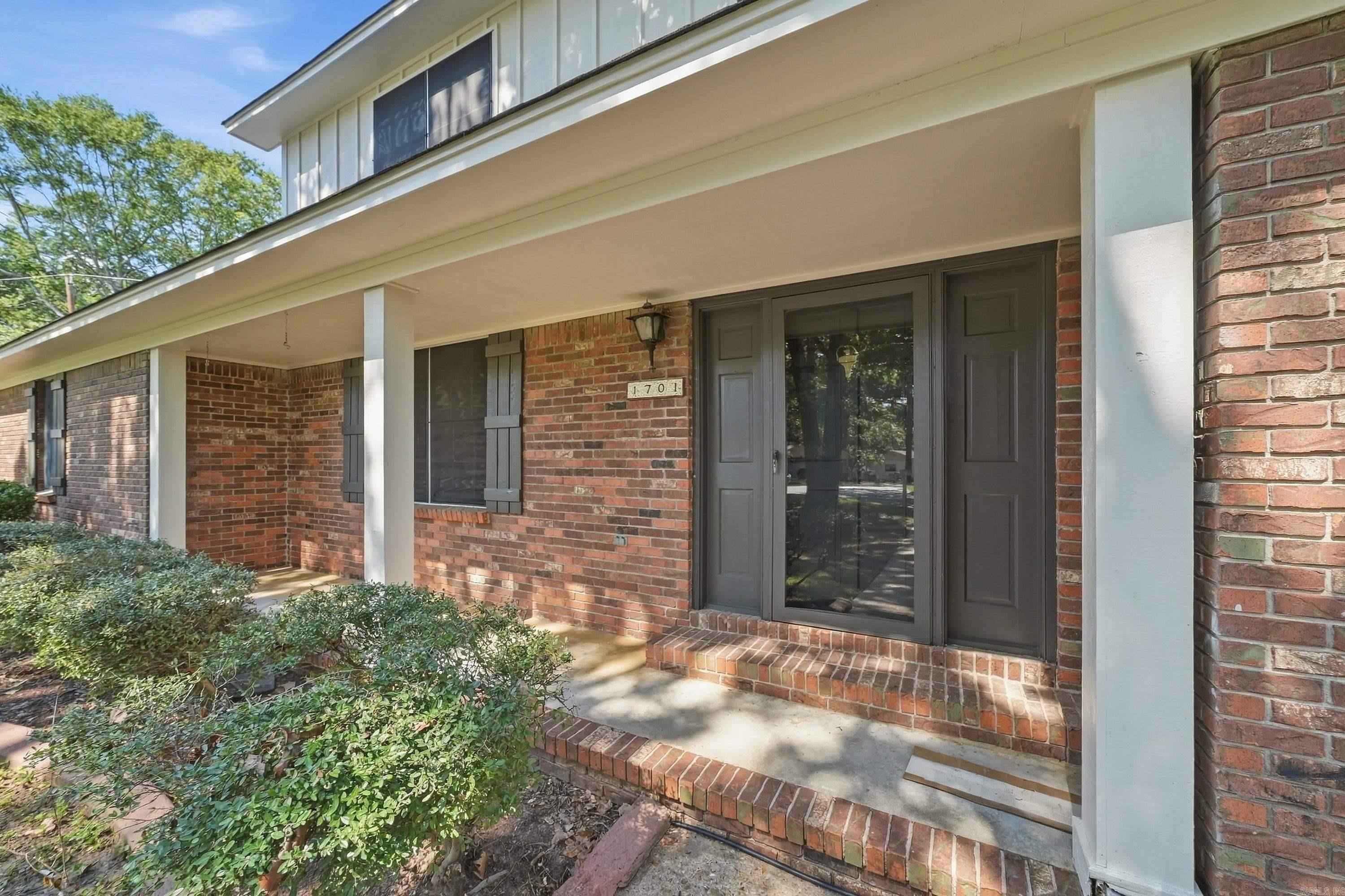 1701 War Eagle Drive Property Photo 3