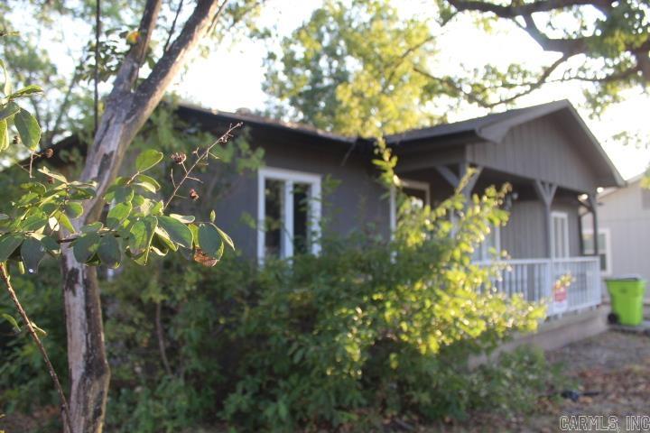 219 W 20th Street Property Photo 10