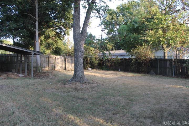 219 W 20th Street Property Photo 18
