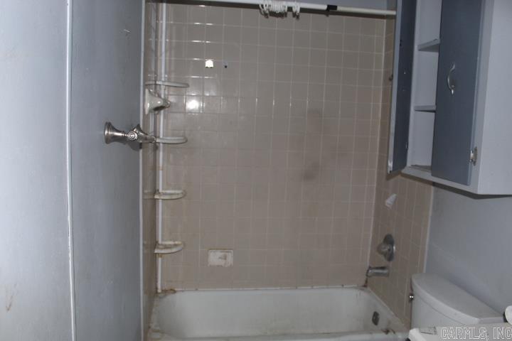 219 W 20th Street Property Photo 45