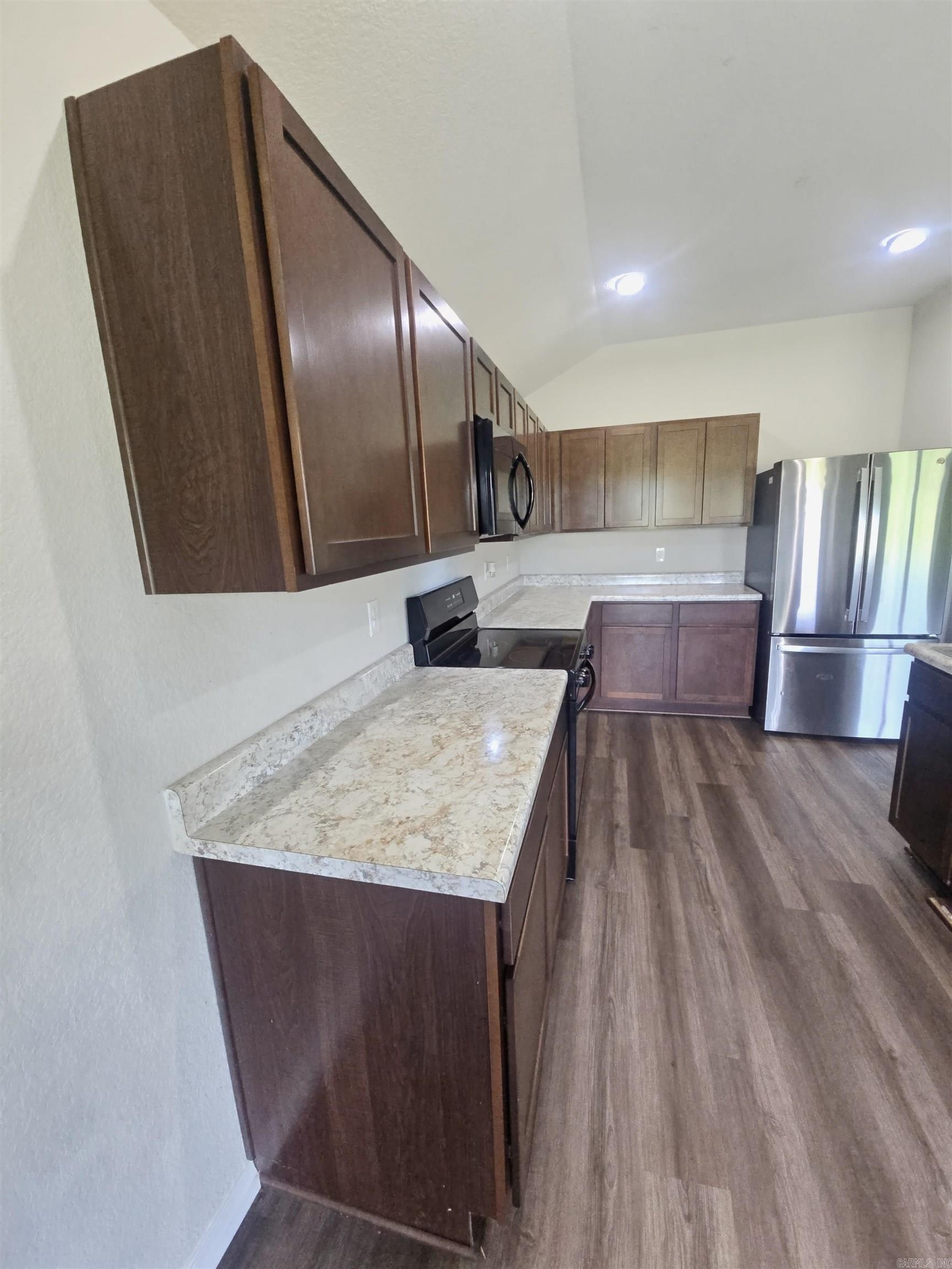 37 Sunny Oak Trail Property Photo 4