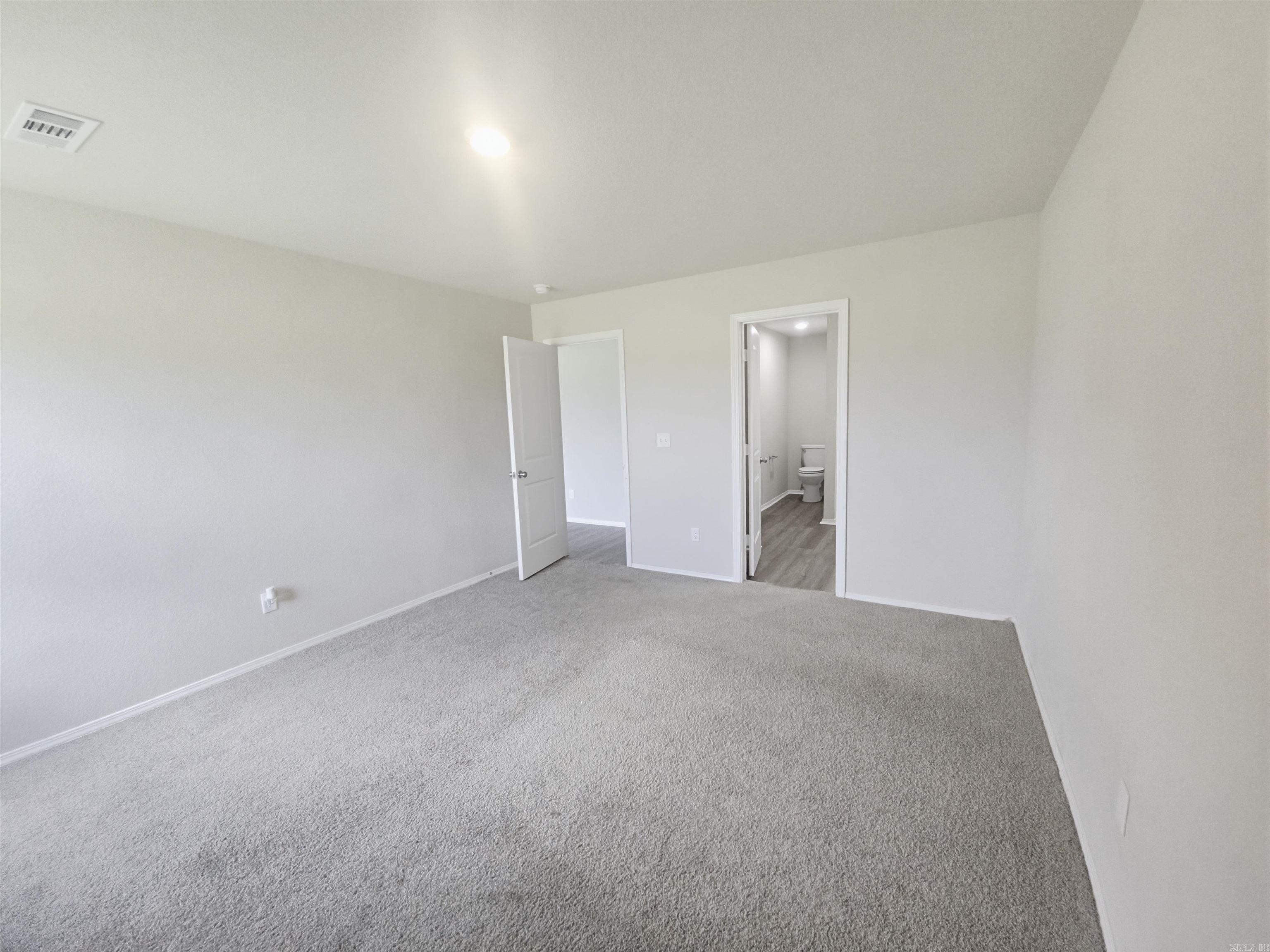 37 Sunny Oak Trail Property Photo 11