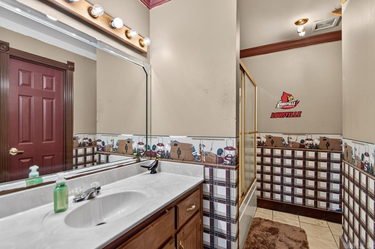 9854 Highway 70 Property Photo 25