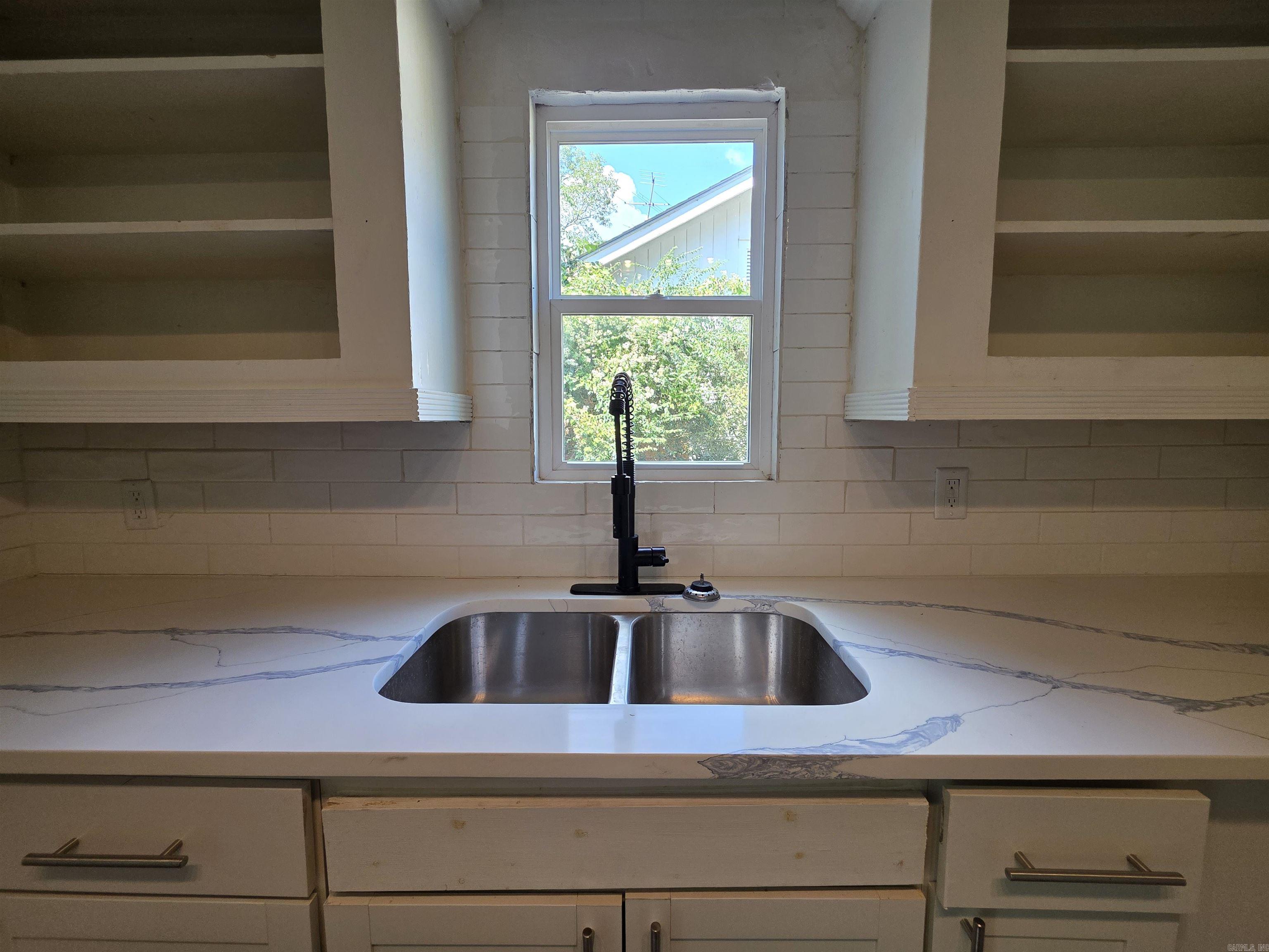 1819 Moss Street Property Photo 12