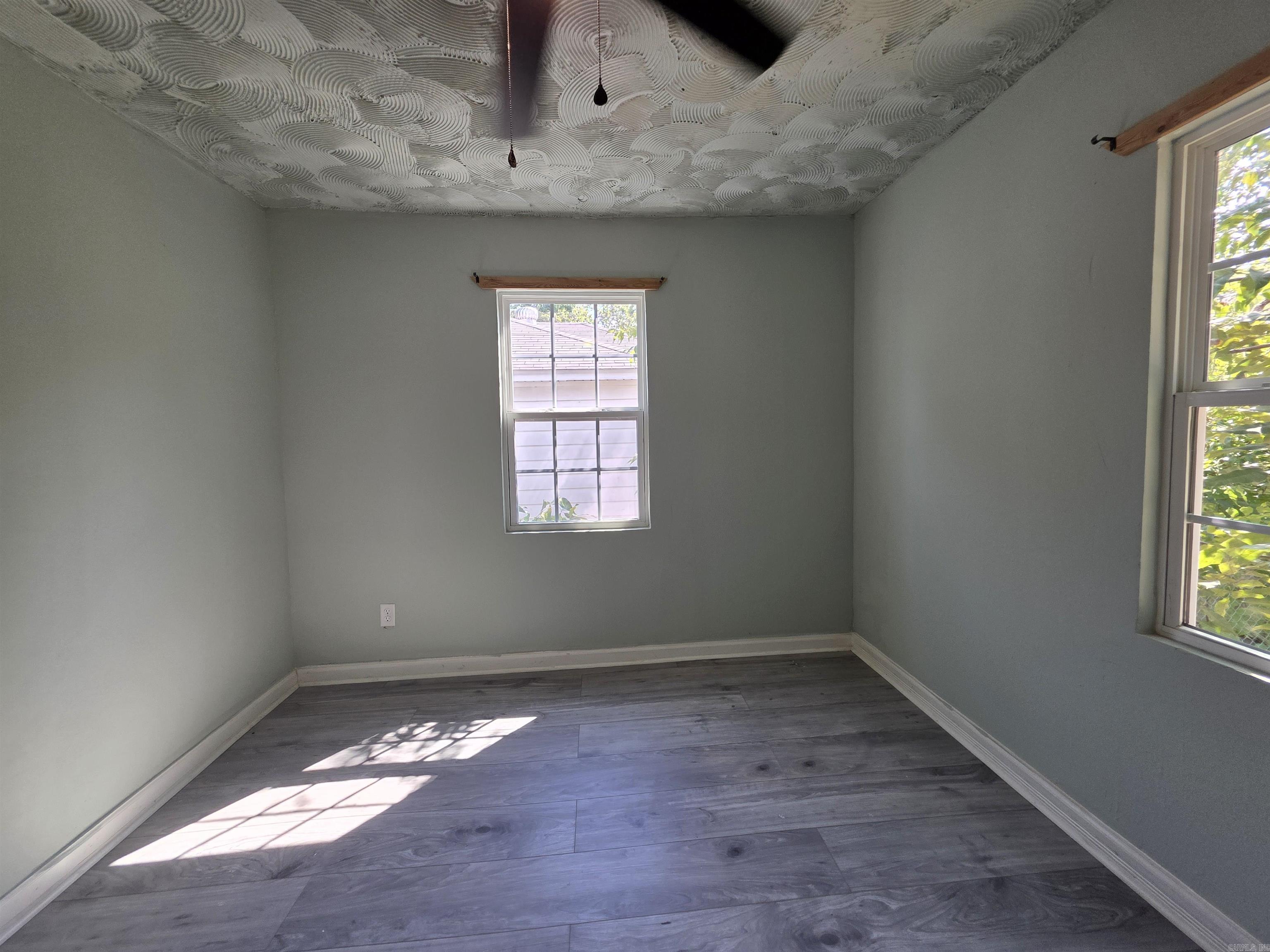 1819 Moss Street Property Photo 19