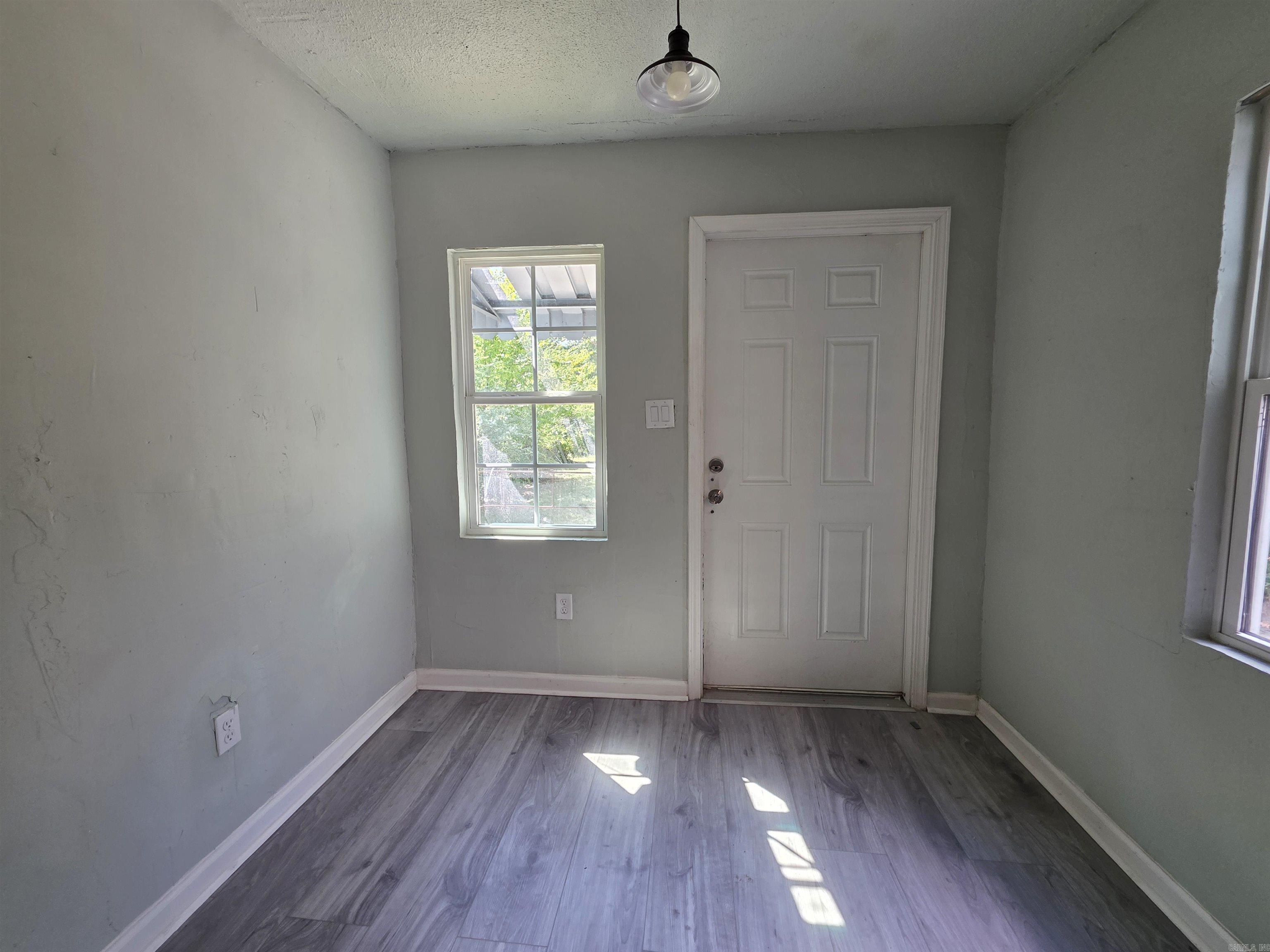 1819 Moss Street Property Photo 21