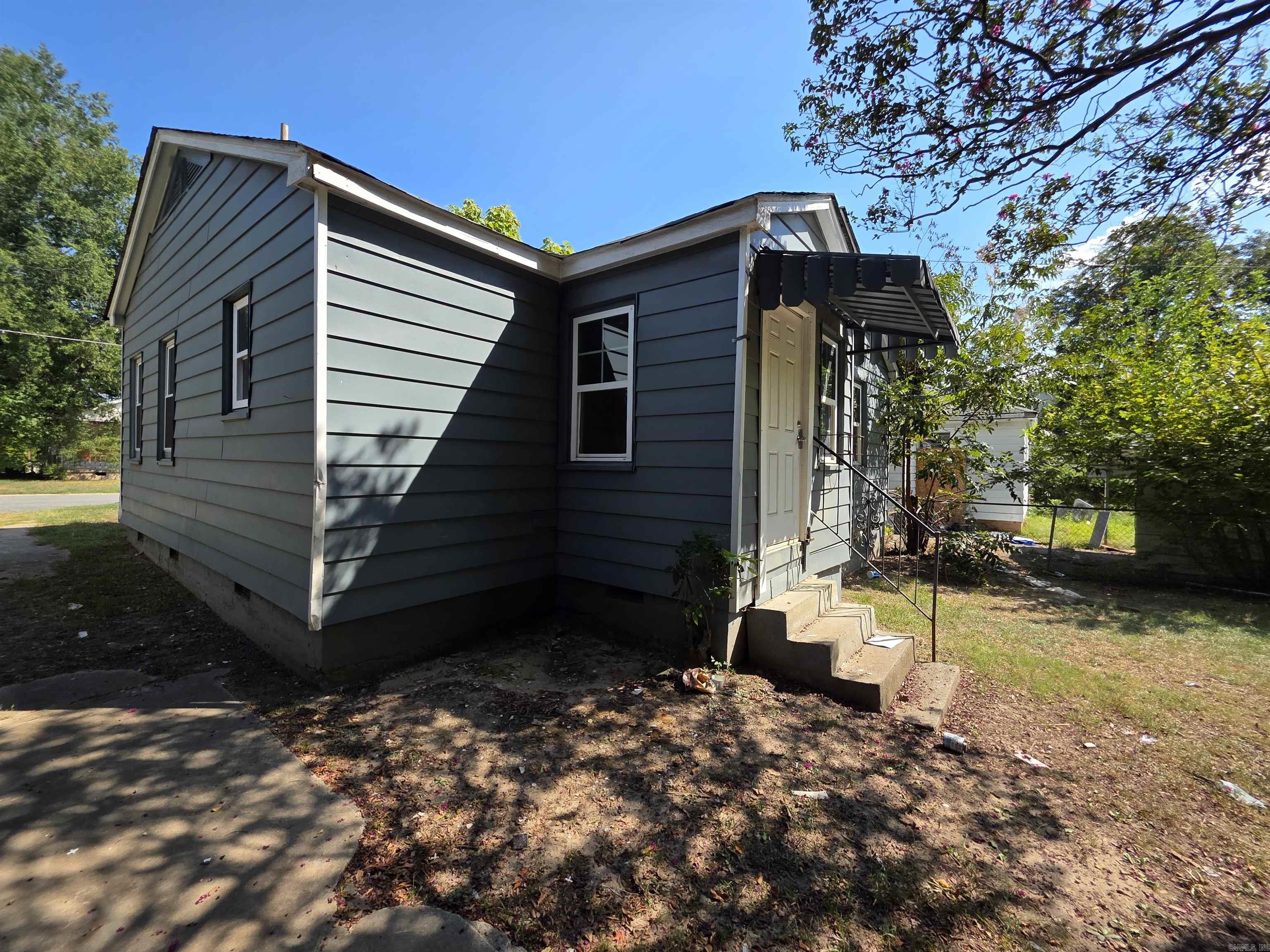 1819 Moss Street Property Photo 22