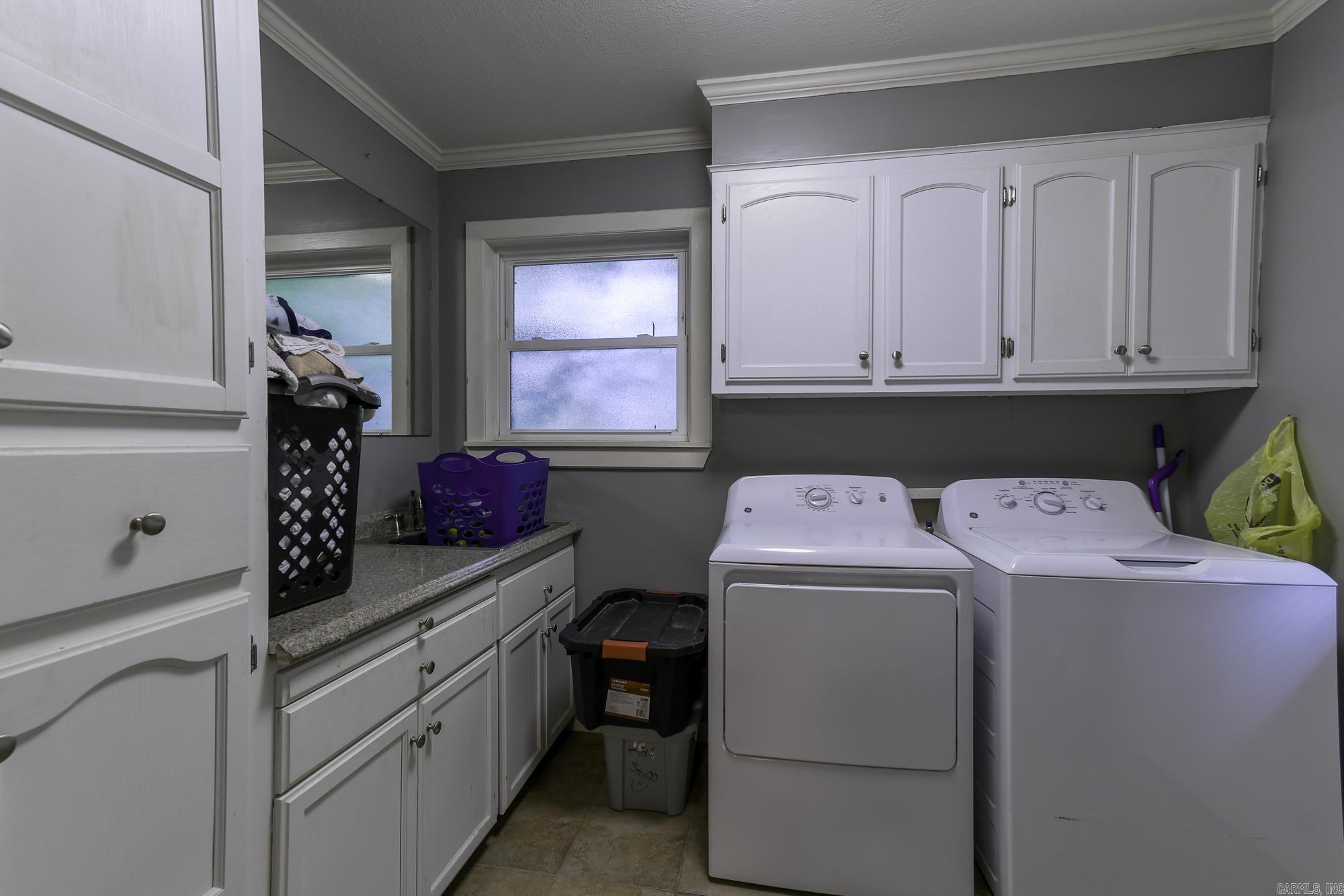 404 S Pine Street Property Photo 25