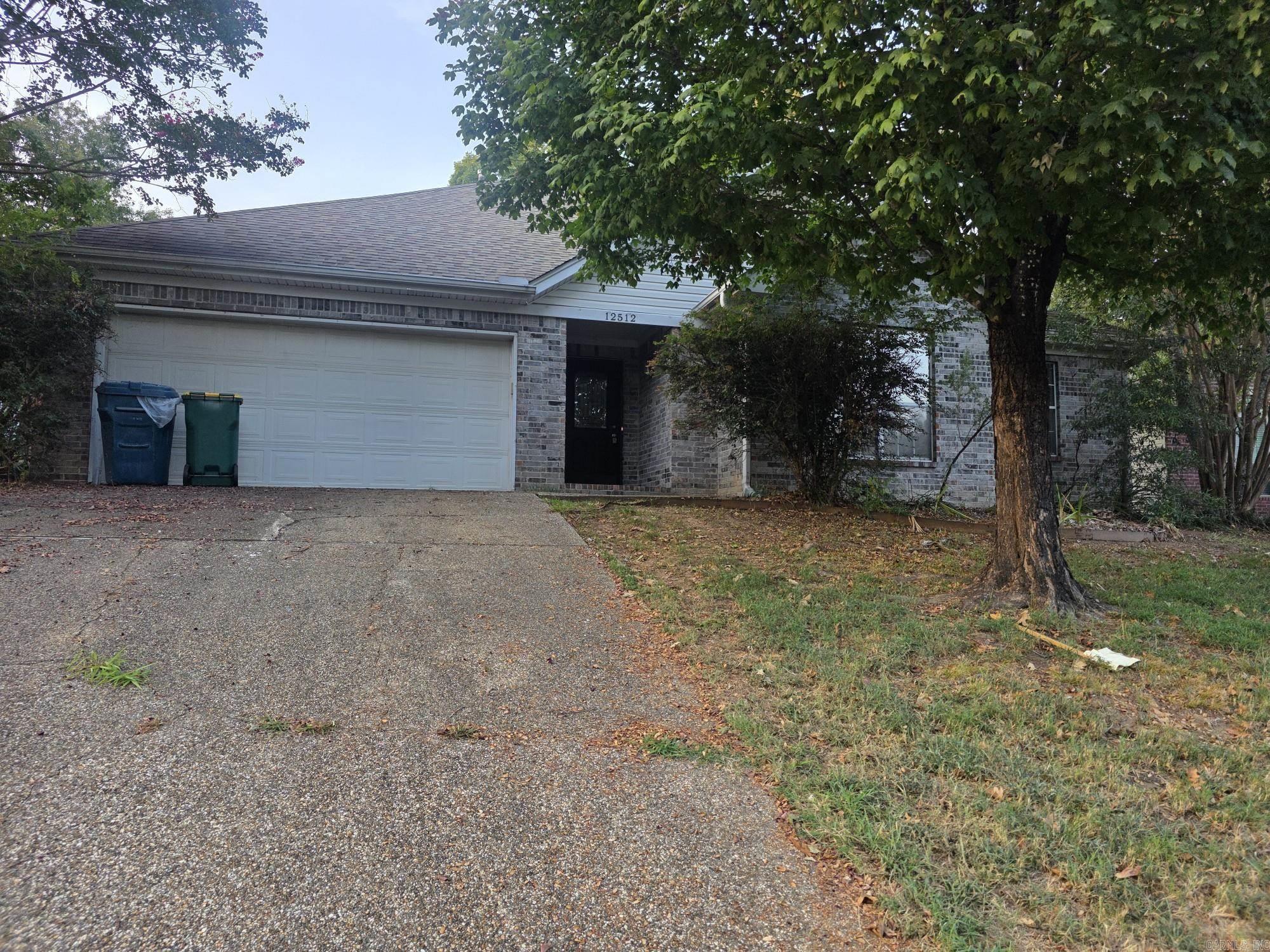 12512 Woodbury Drive Property Photo 1