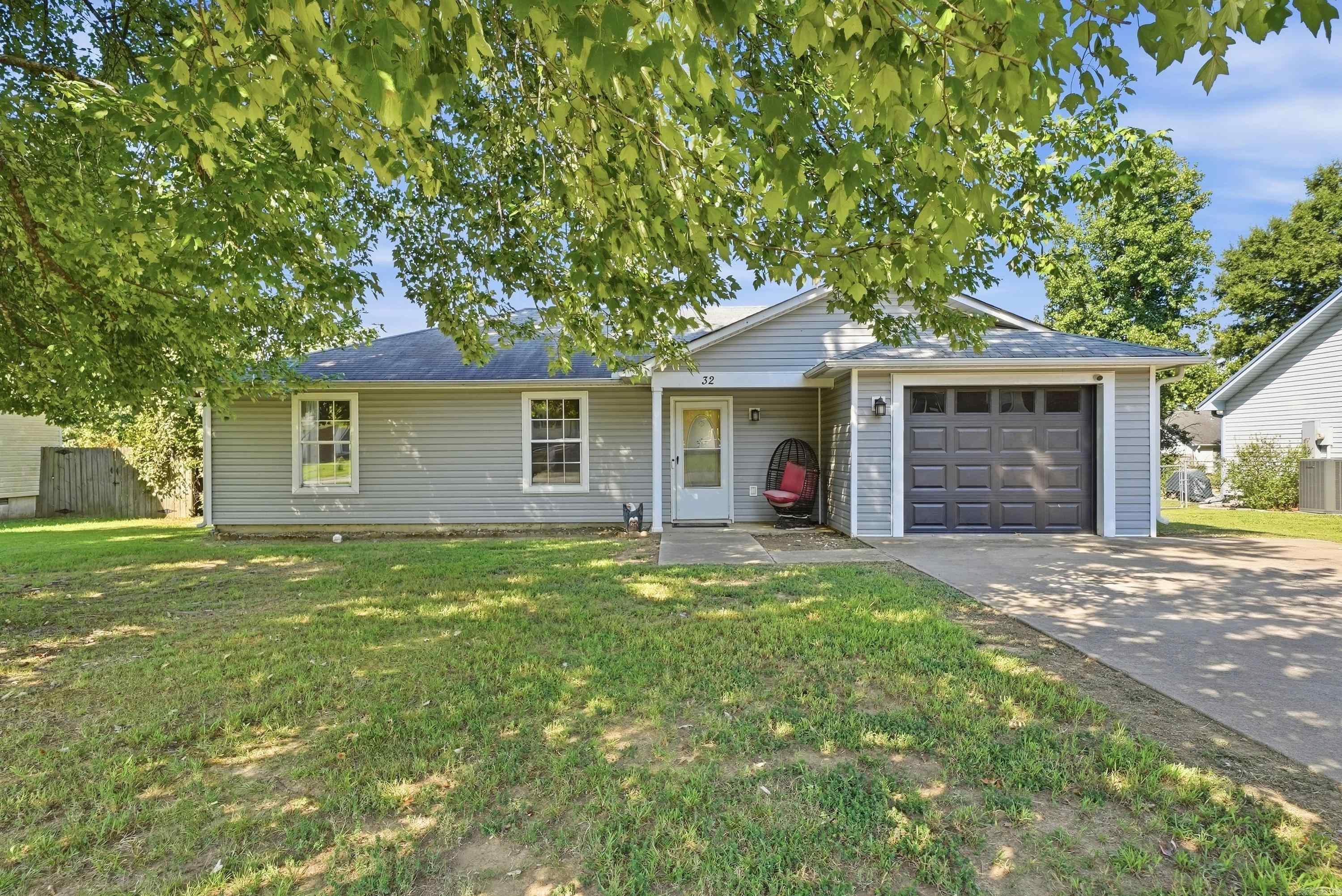 32 Burns Drive Property Photo 1