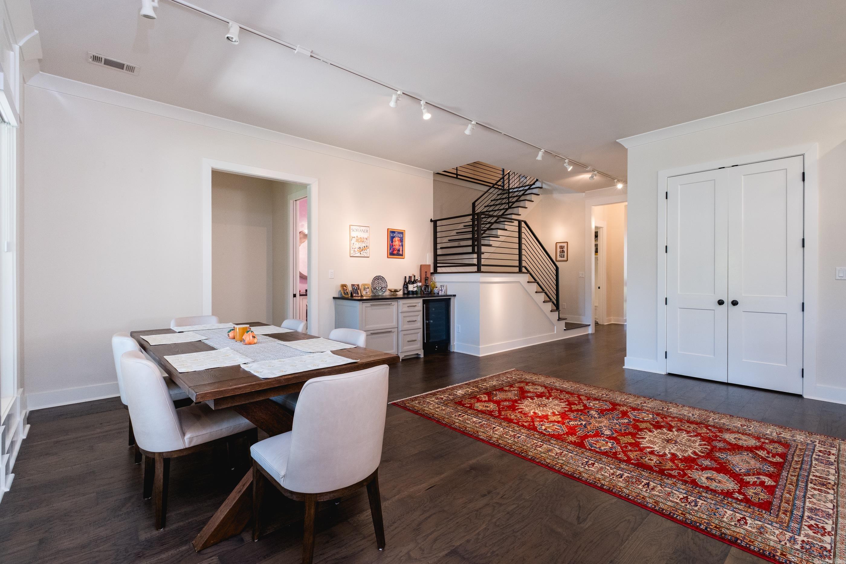 18 Ensbury Place Property Photo 8