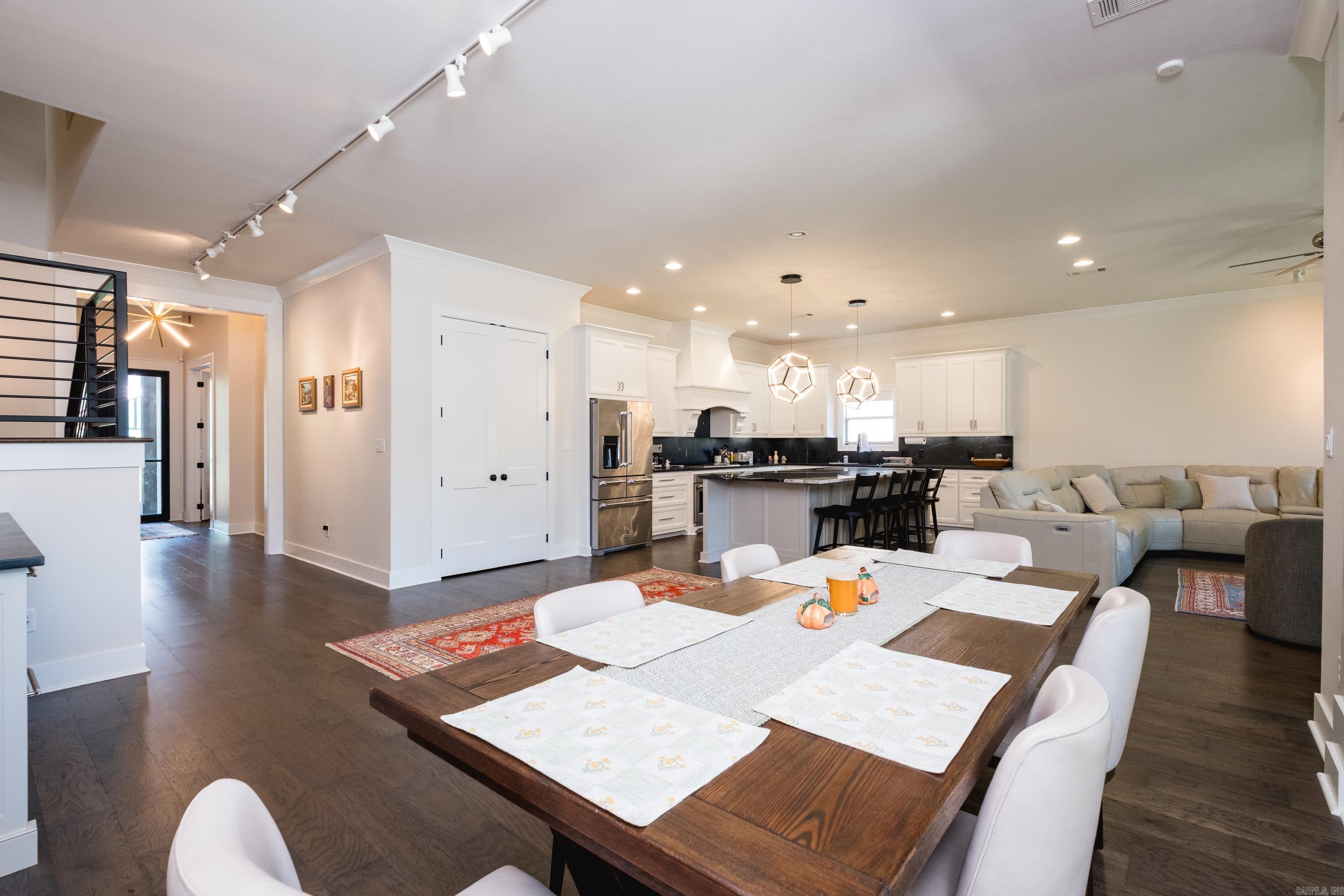 18 Ensbury Place Property Photo 10