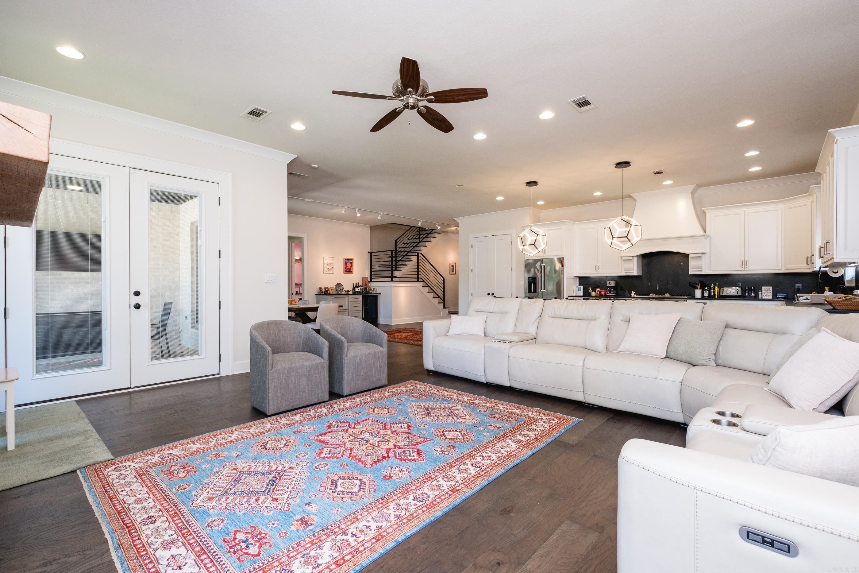 18 Ensbury Place Property Photo 14