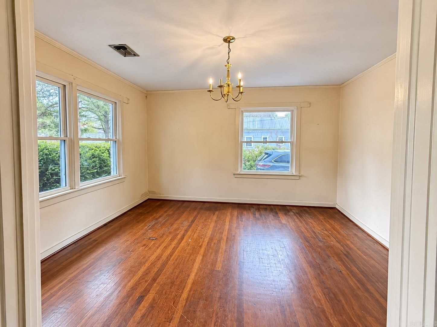 1007 Haddock Street Property Photo 18