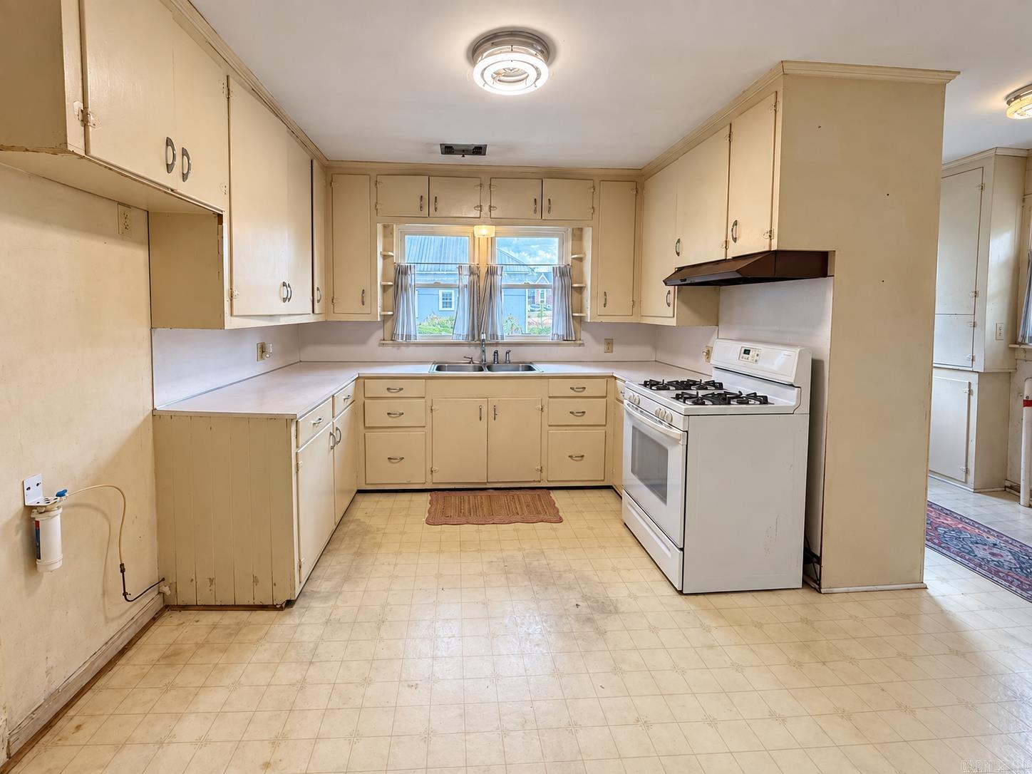 1007 Haddock Street Property Photo 19