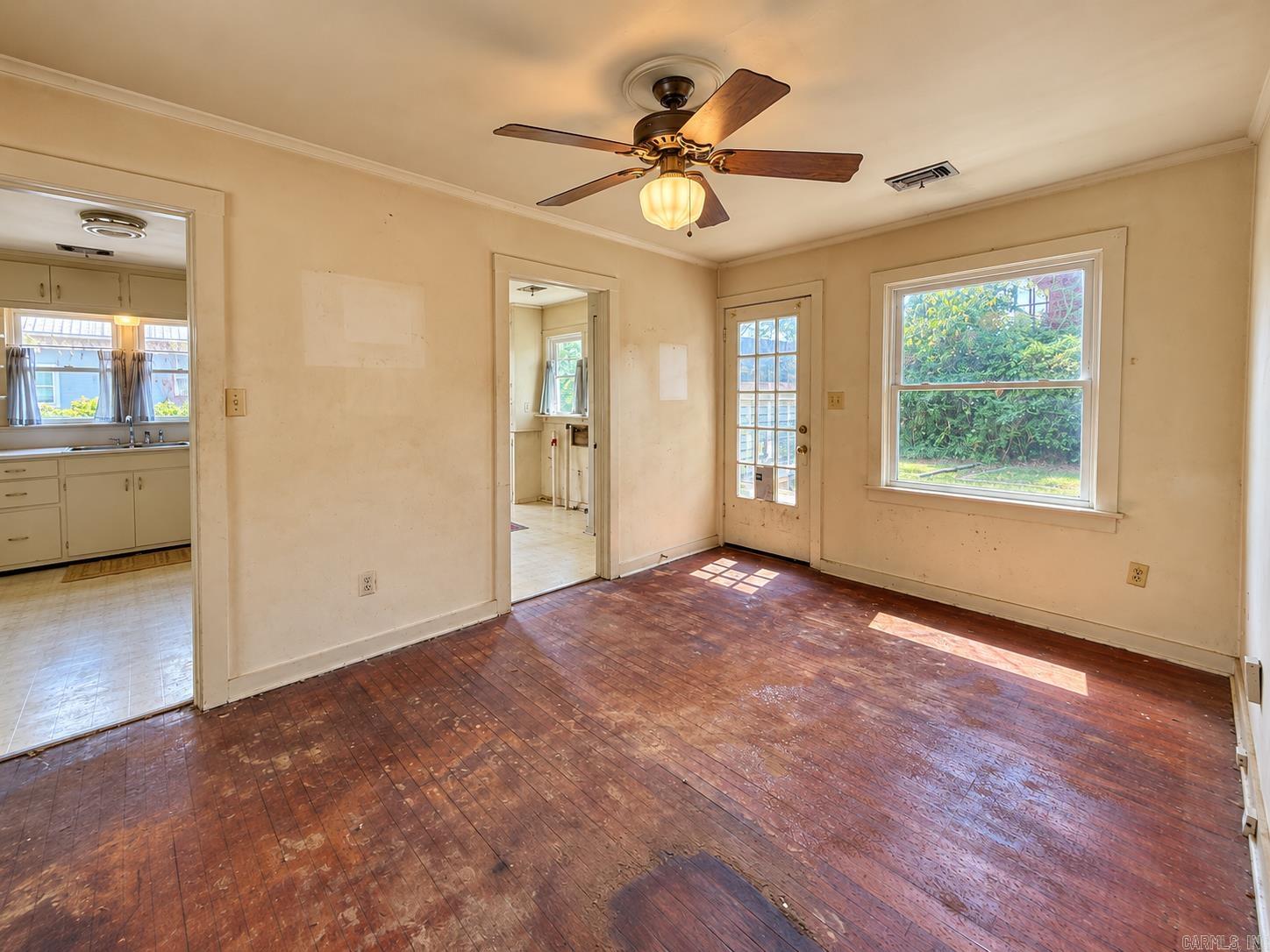 1007 Haddock Street Property Photo 25