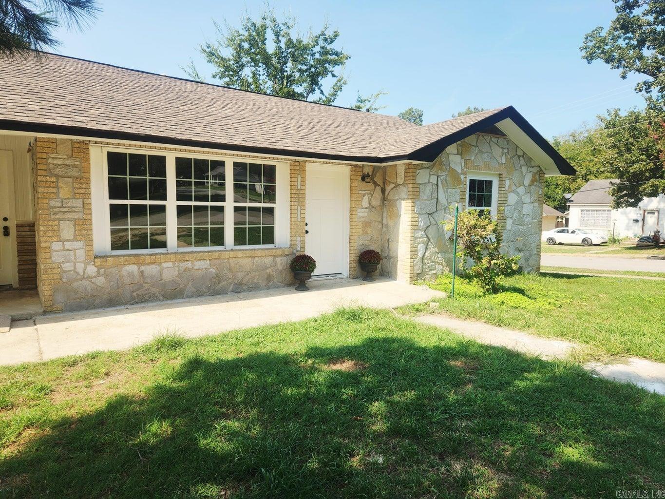 789 Brooks Street Property Photo 3