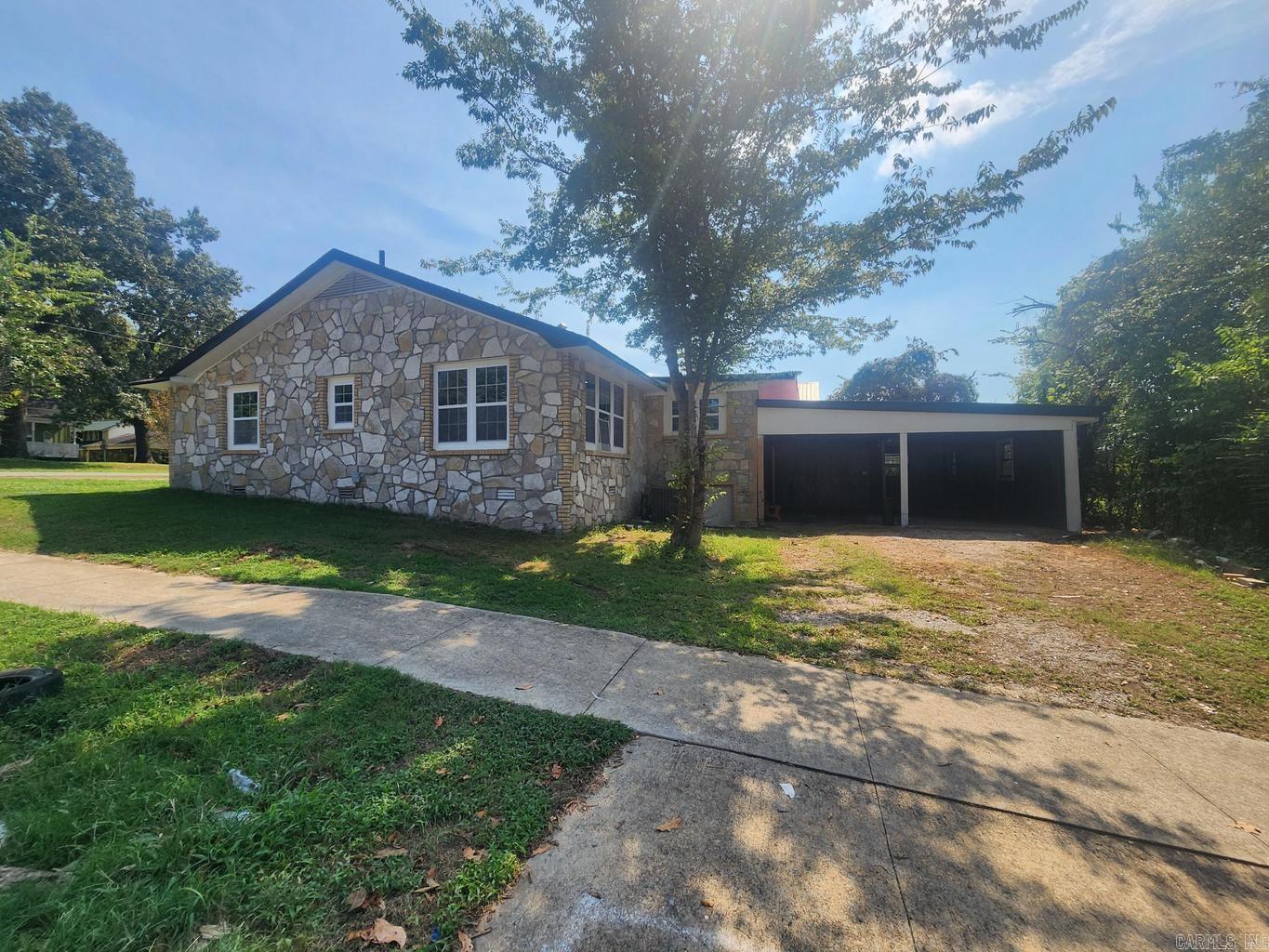 789 Brooks Street Property Photo 23