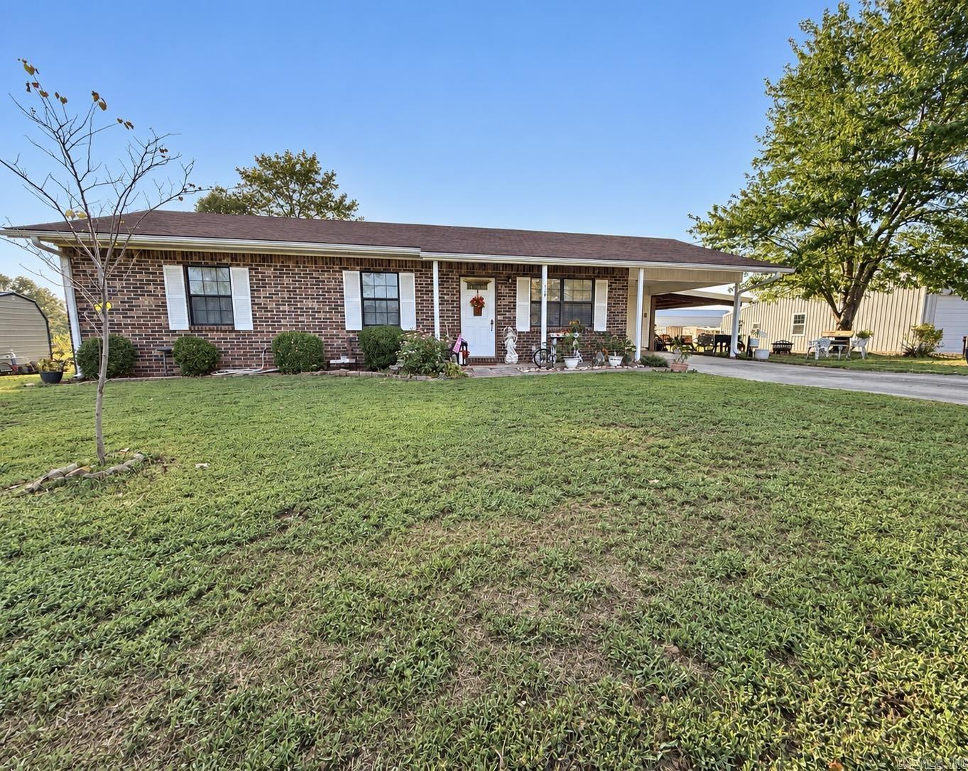 137 & 119 Garrett Road Property Photo 1