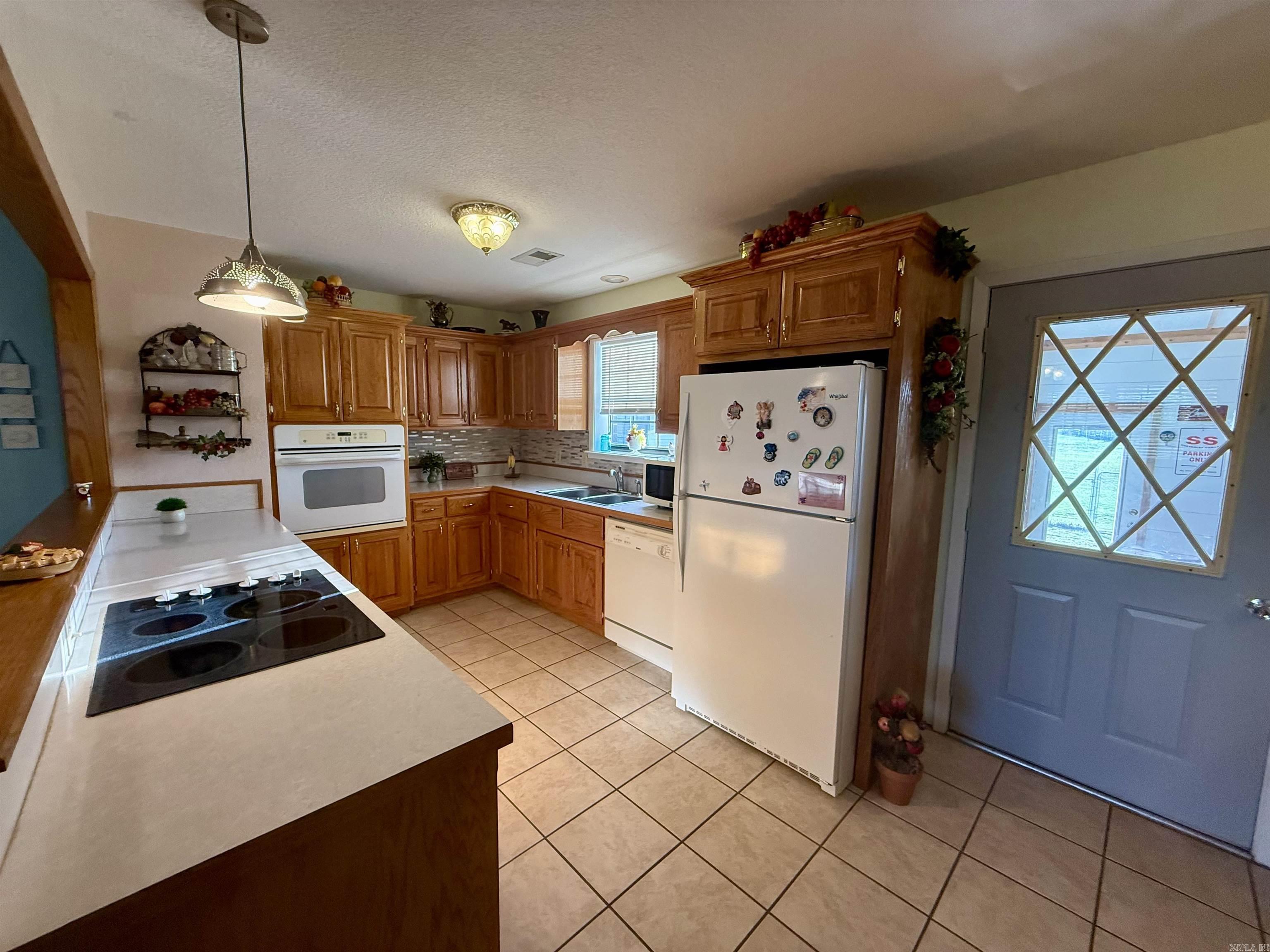 137 & 119 Garrett Road Property Photo 2