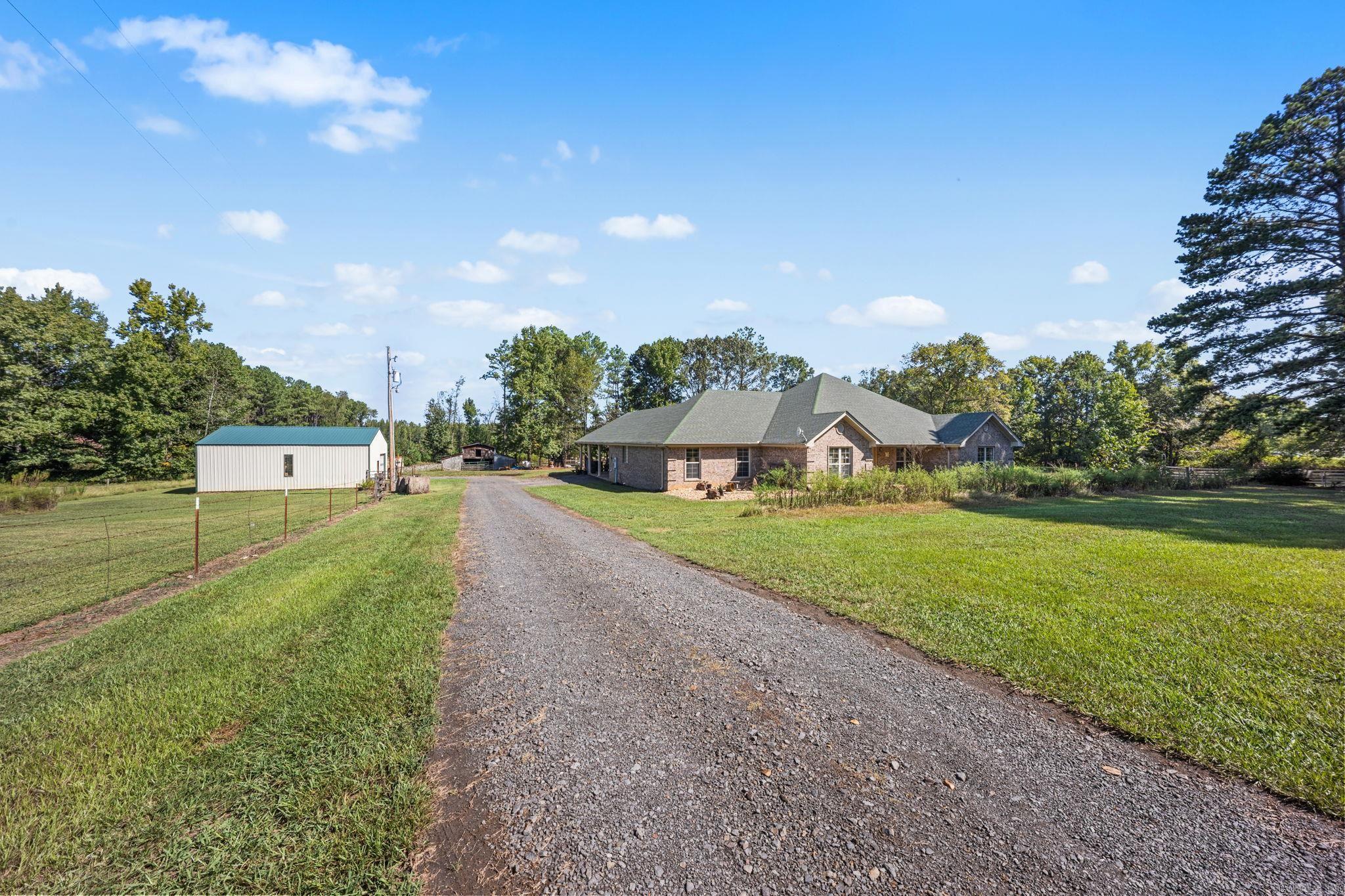 33 E Lewisburg Property Photo 43