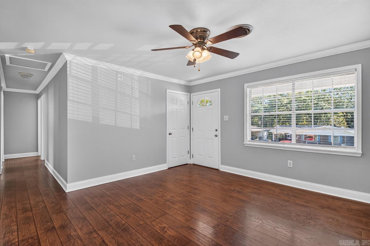 800 Buttercup Circle Property Photo 5