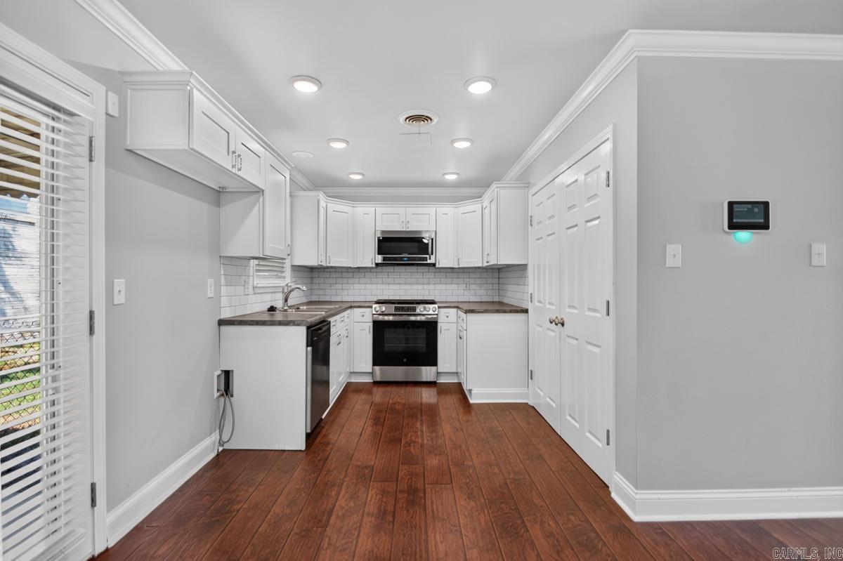 800 Buttercup Circle Property Photo 7